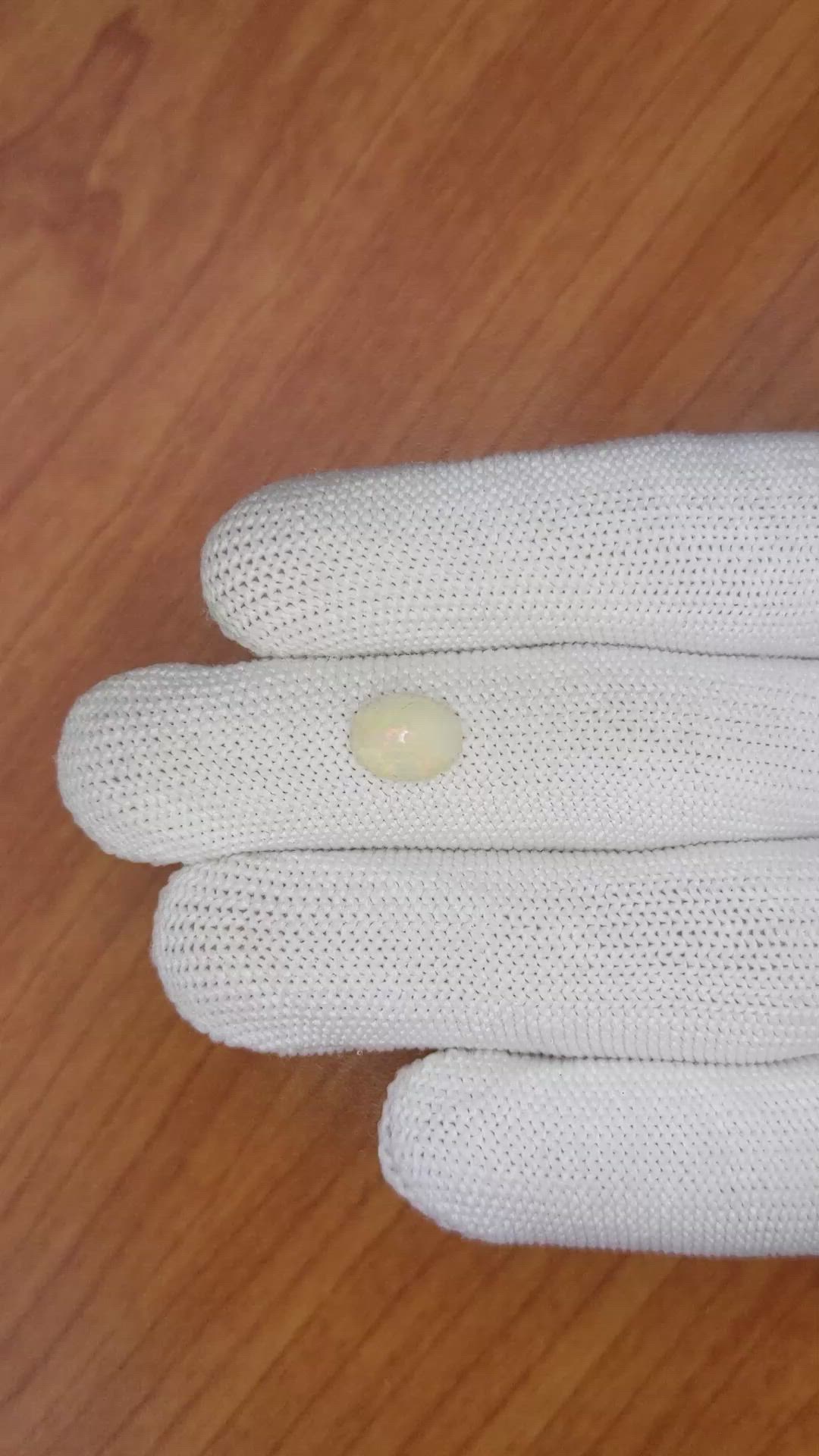 0.94 Ct. Crystal/Jelly Opal from Australia Size Video