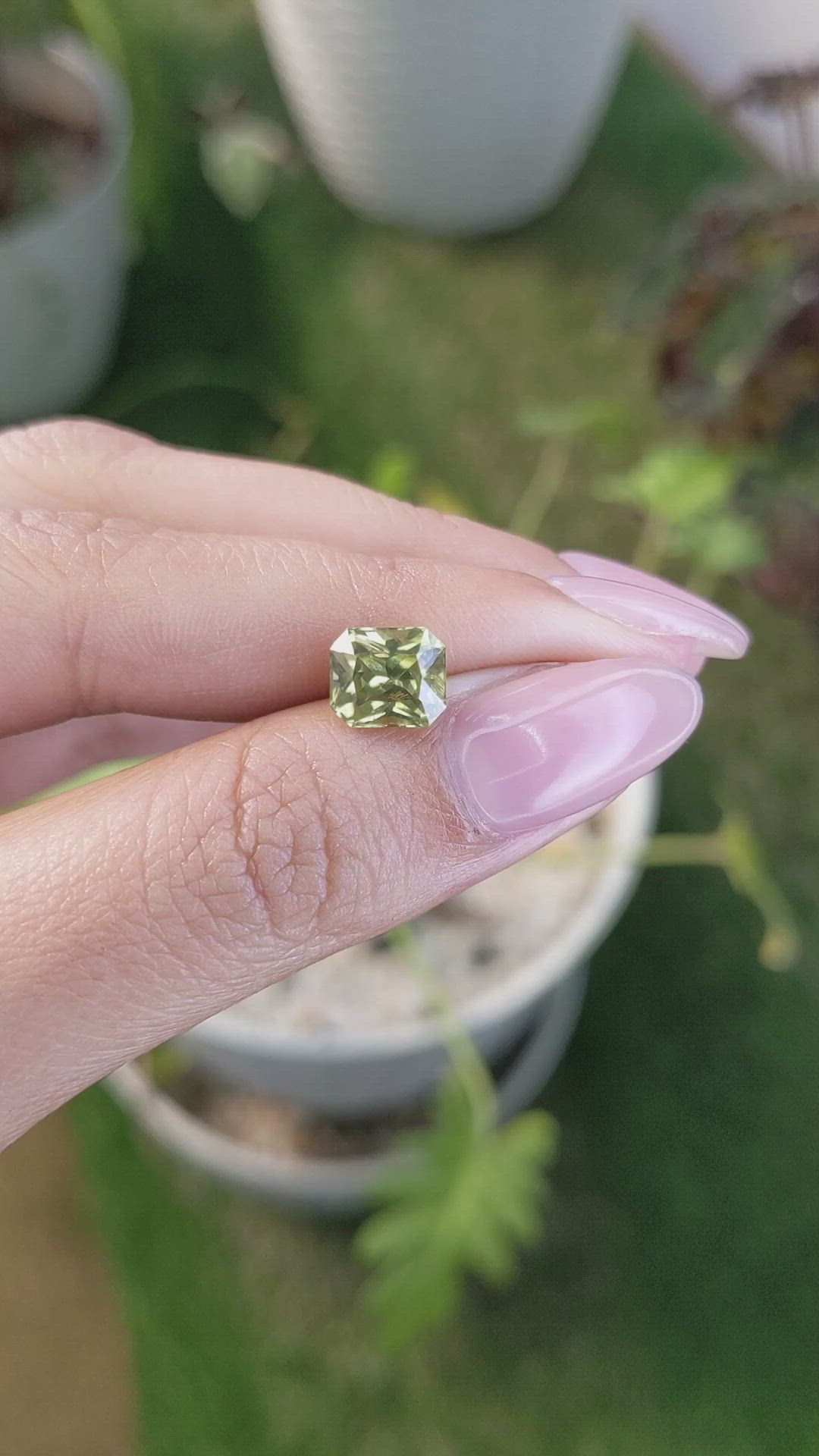 3.26 Ct. Zircon from Ceylon (Sri Lanka) Size Video