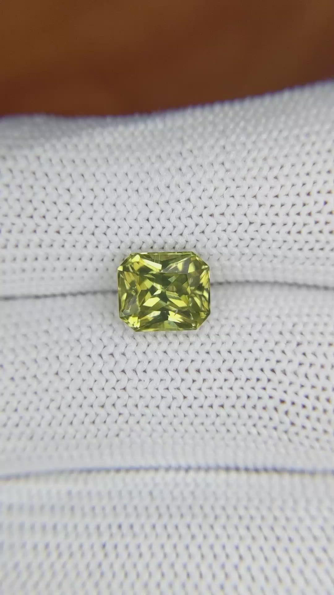 3.26 Ct. Zircon from Ceylon (Sri Lanka) Size Video