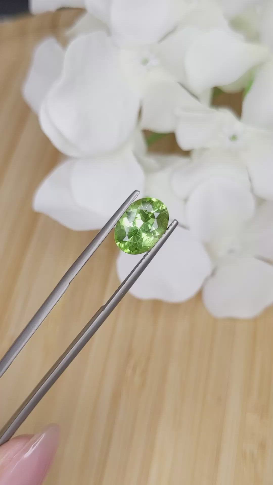 2.81 Ct. Peridot from Ceylon (Sri Lanka) Size Video