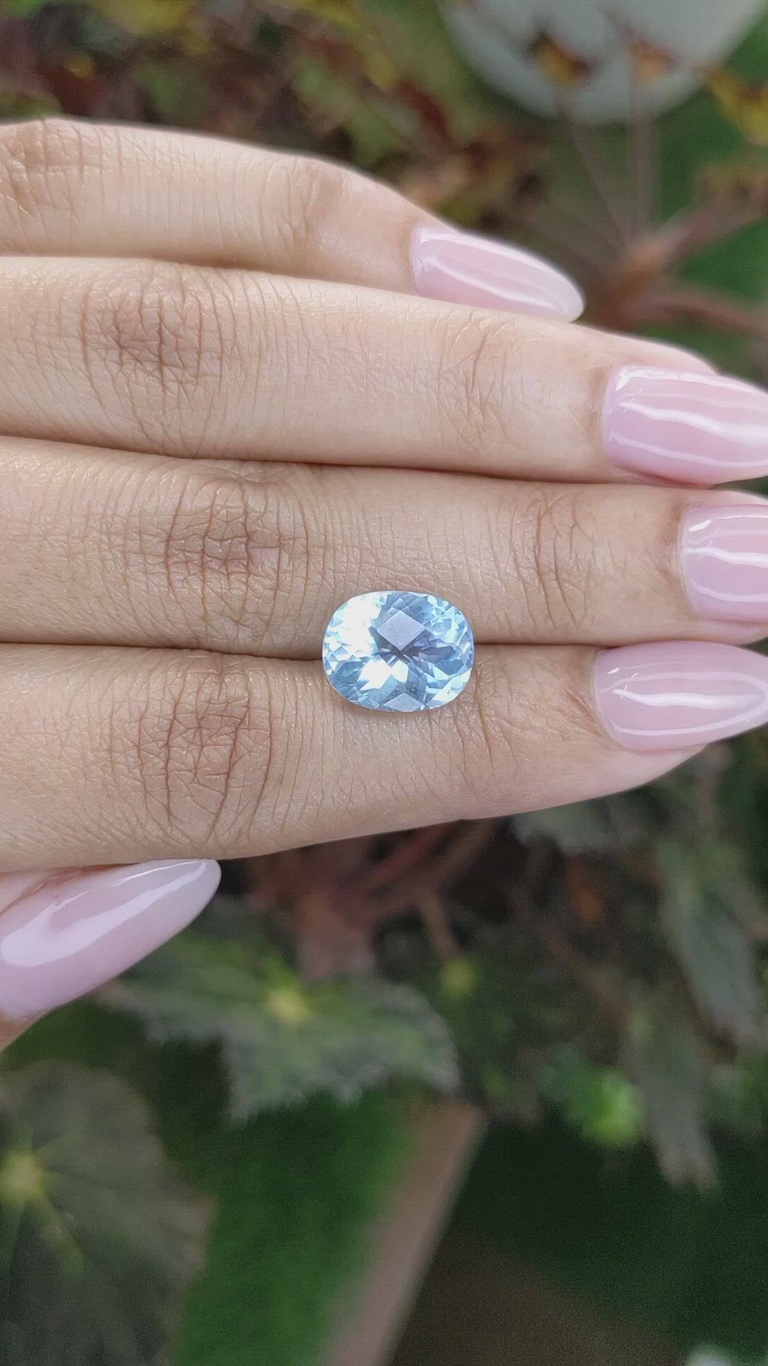 4.23 Ct. Aquamarine from Ceylon (Sri Lanka) Size Video