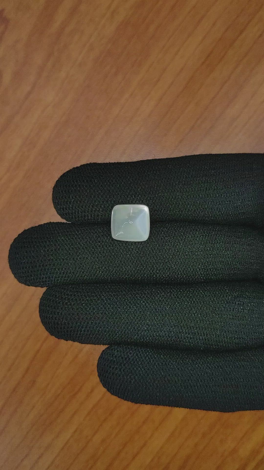 4.23 Ct. Cabochon Moonstone from Ceylon (Sri Lanka) Size Video