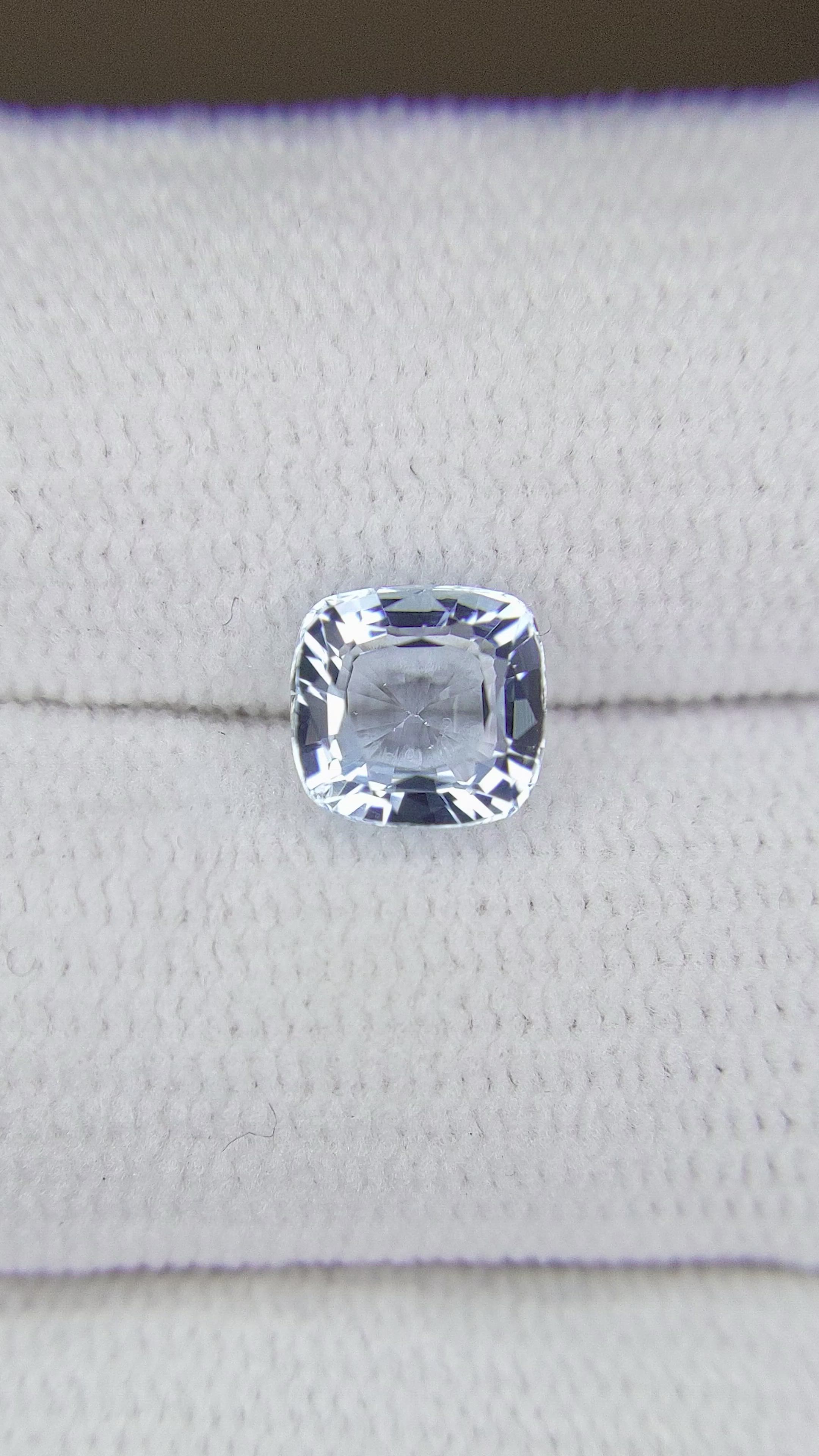 1.01 Ct. Aquamarine from Ceylon (Sri Lanka) Size Video