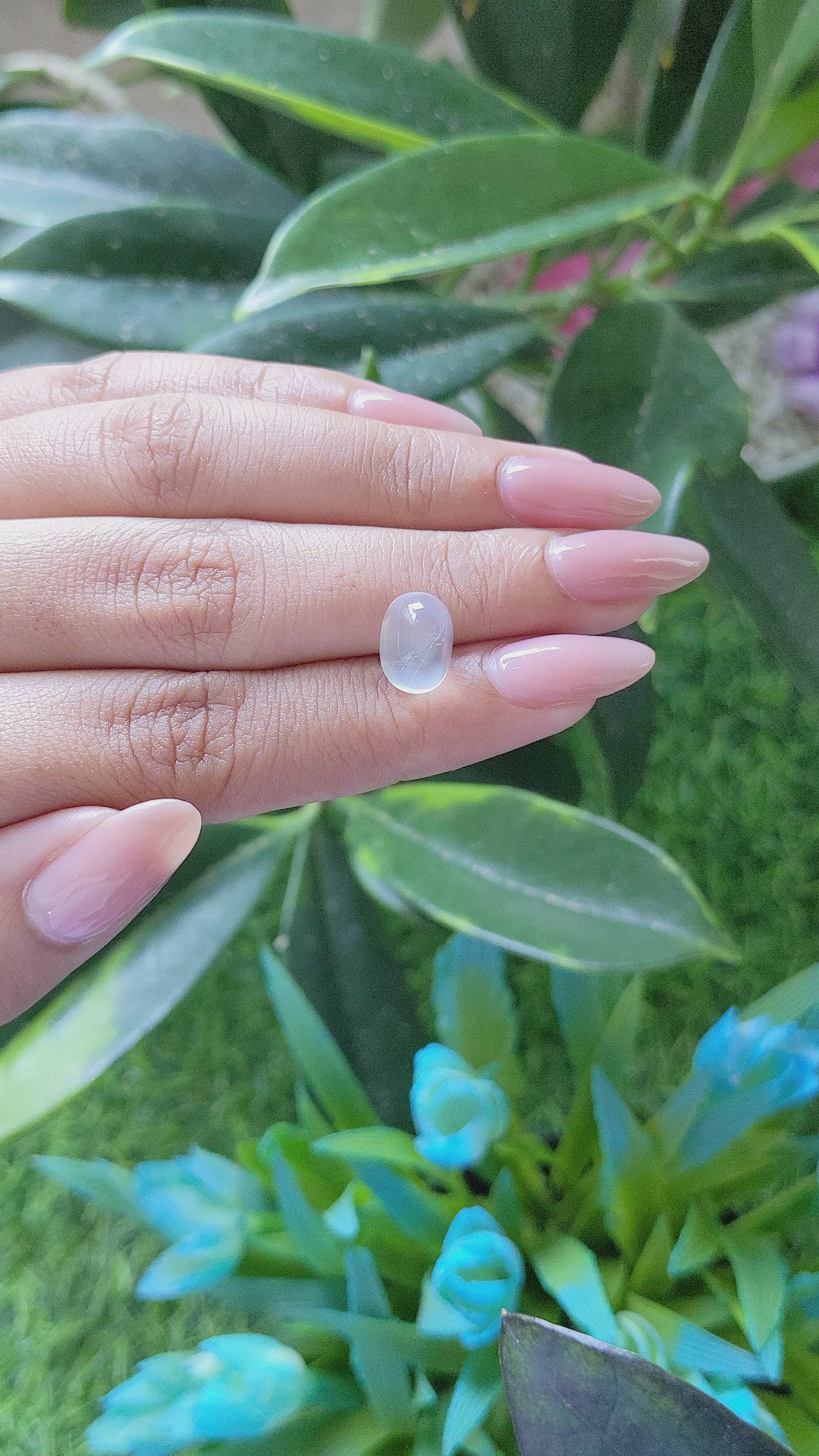 3.93 Ct. Cabochon Moonstone from Ceylon (Sri Lanka) Size Video