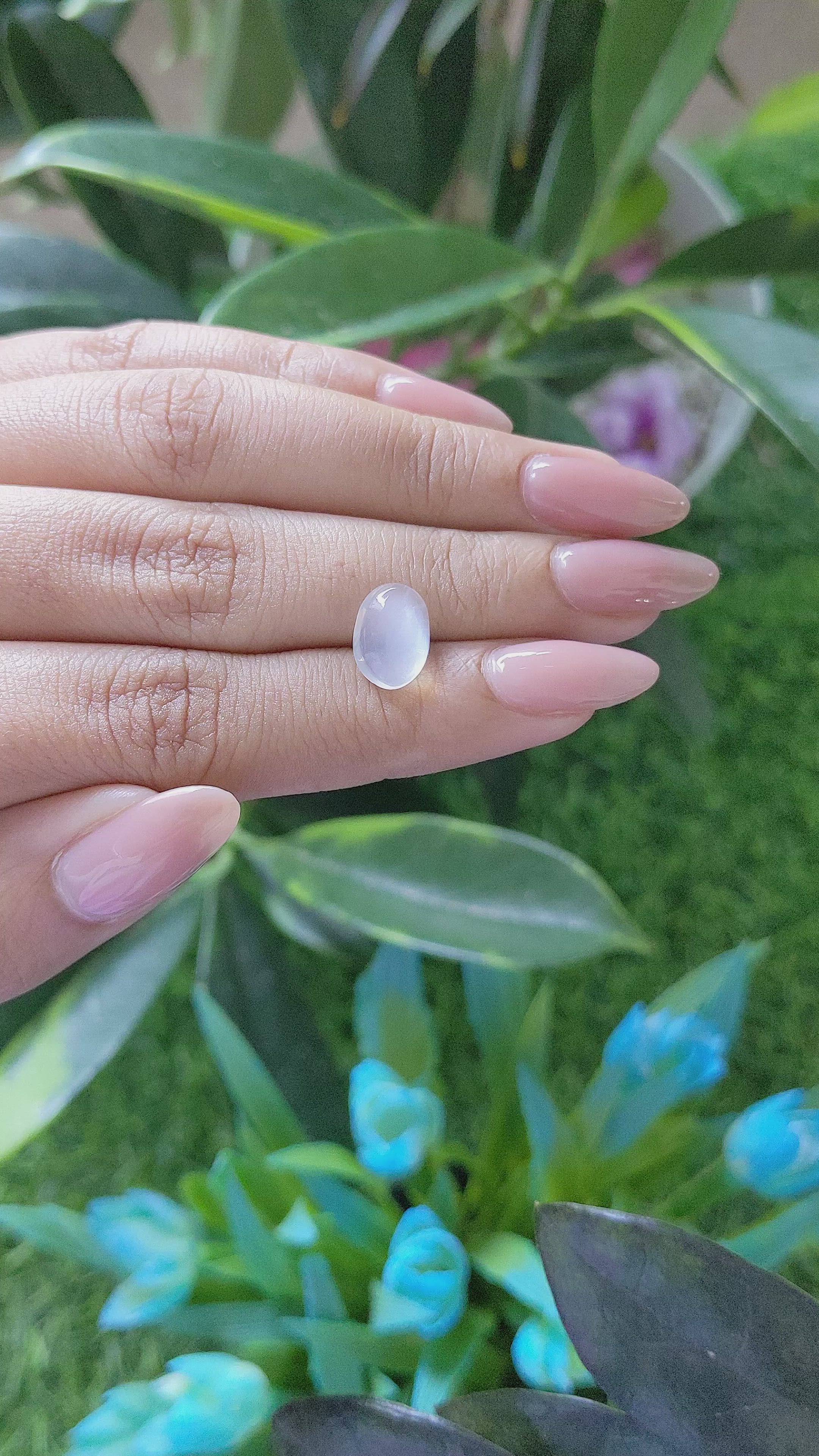 2.82 Ct. White Cabochon Moonstone from Ceylon (Sri Lanka) Size Video