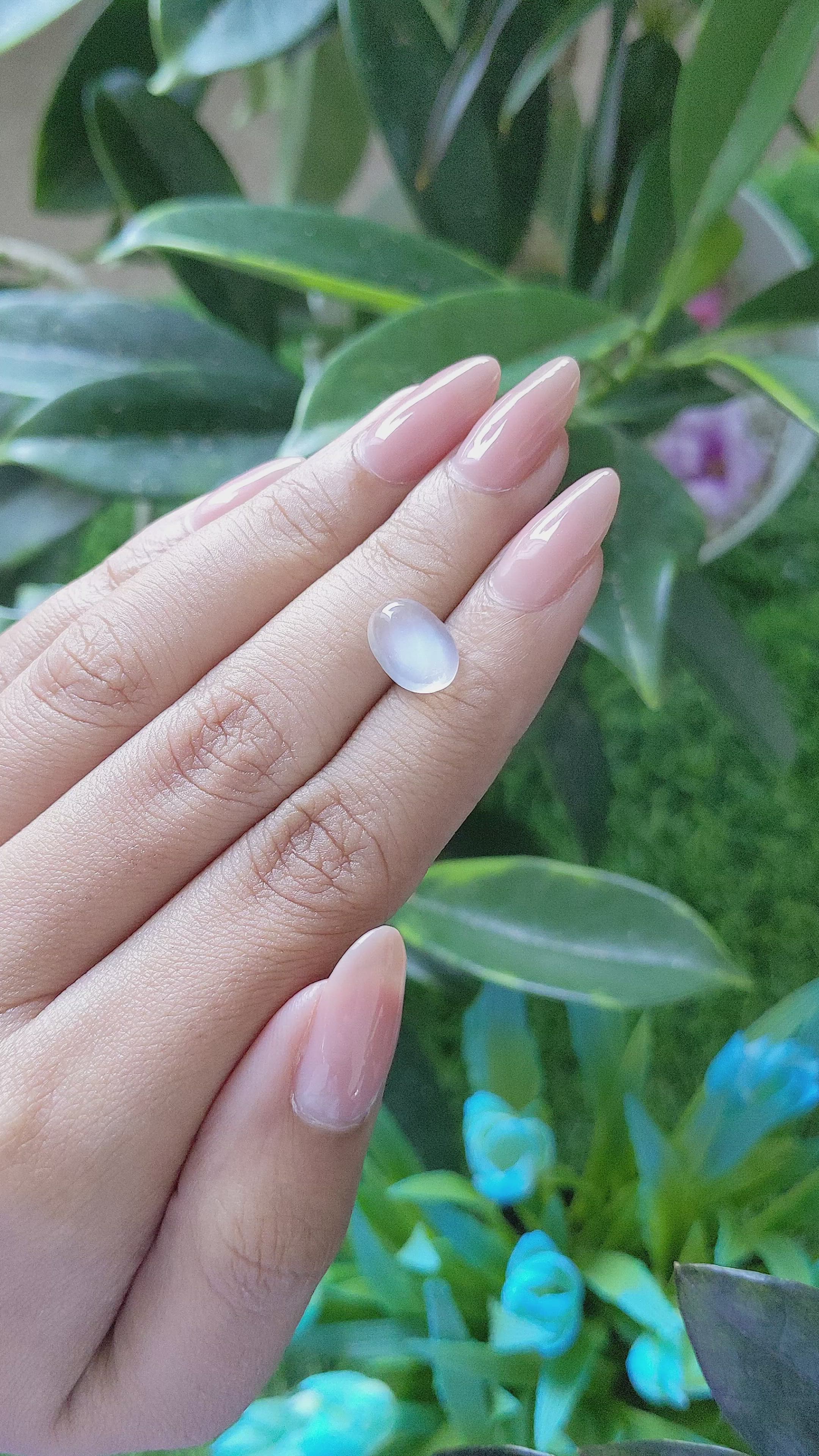 2.82 Ct. White Cabochon Moonstone from Ceylon (Sri Lanka) Size Video
