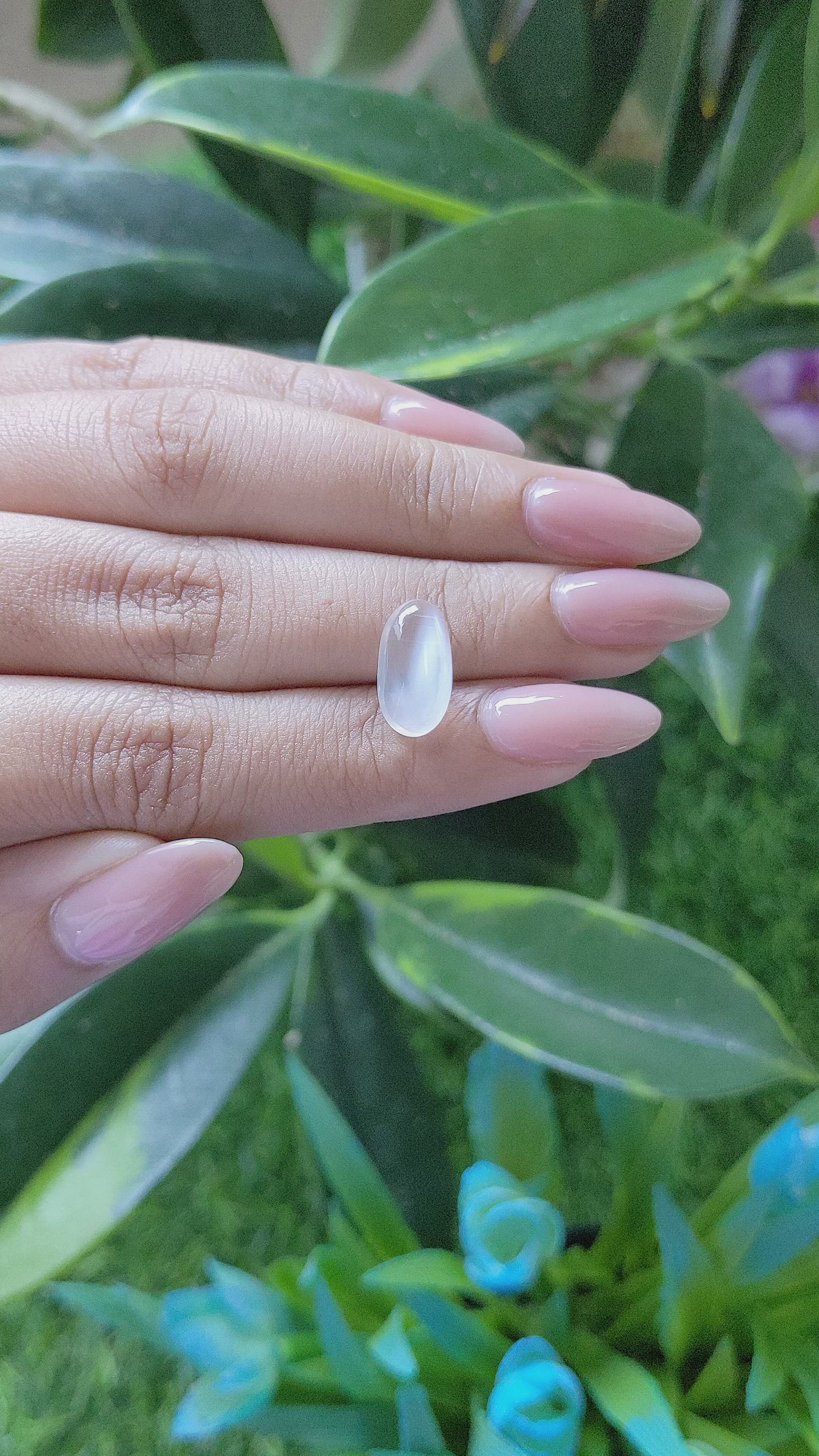 3.72 Ct. White Cabochon Moonstone from Ceylon (Sri Lanka) Size Video