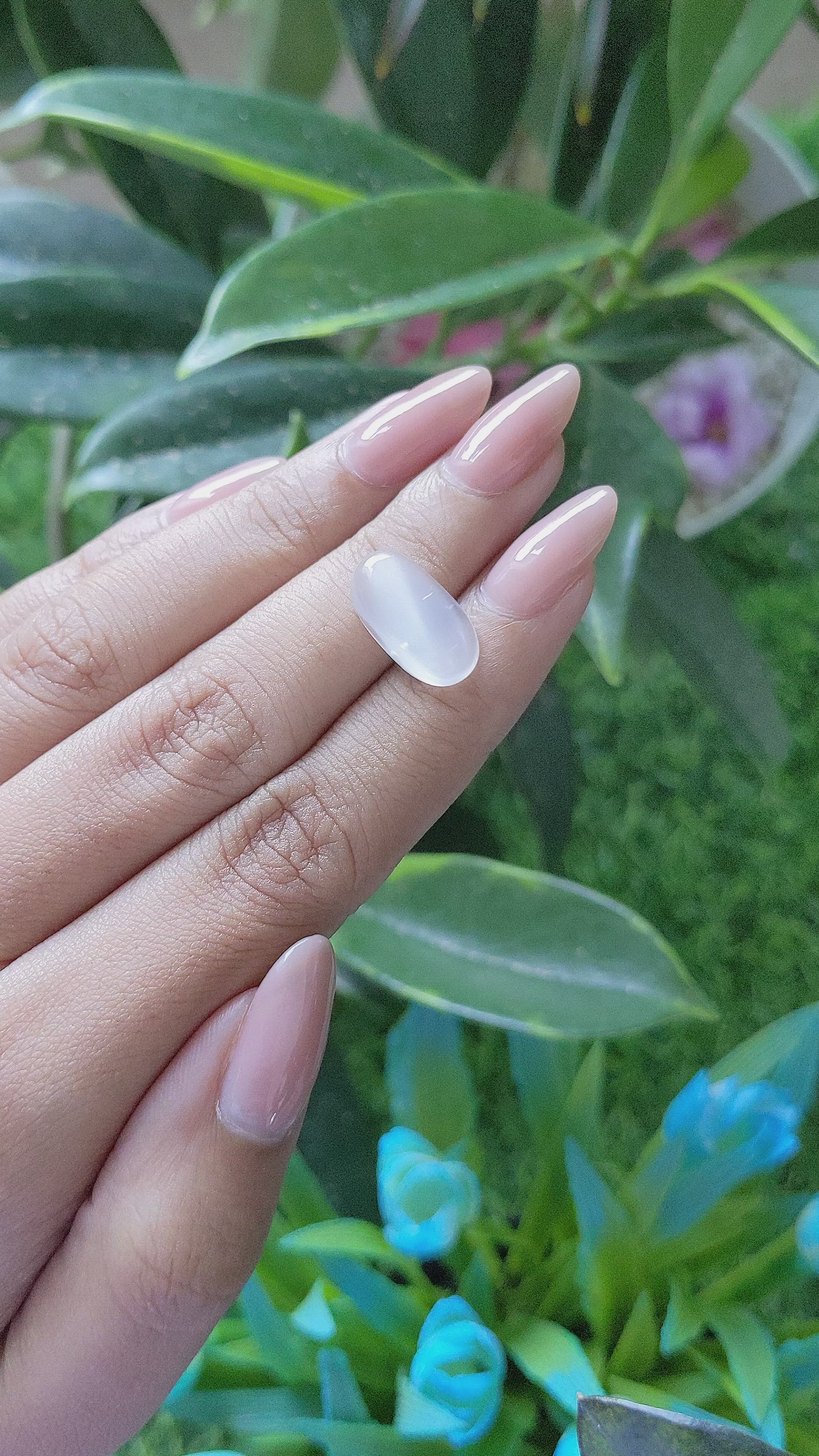 4.83 Ct. Cabochon Moonstone from Ceylon (Sri Lanka) Size Video