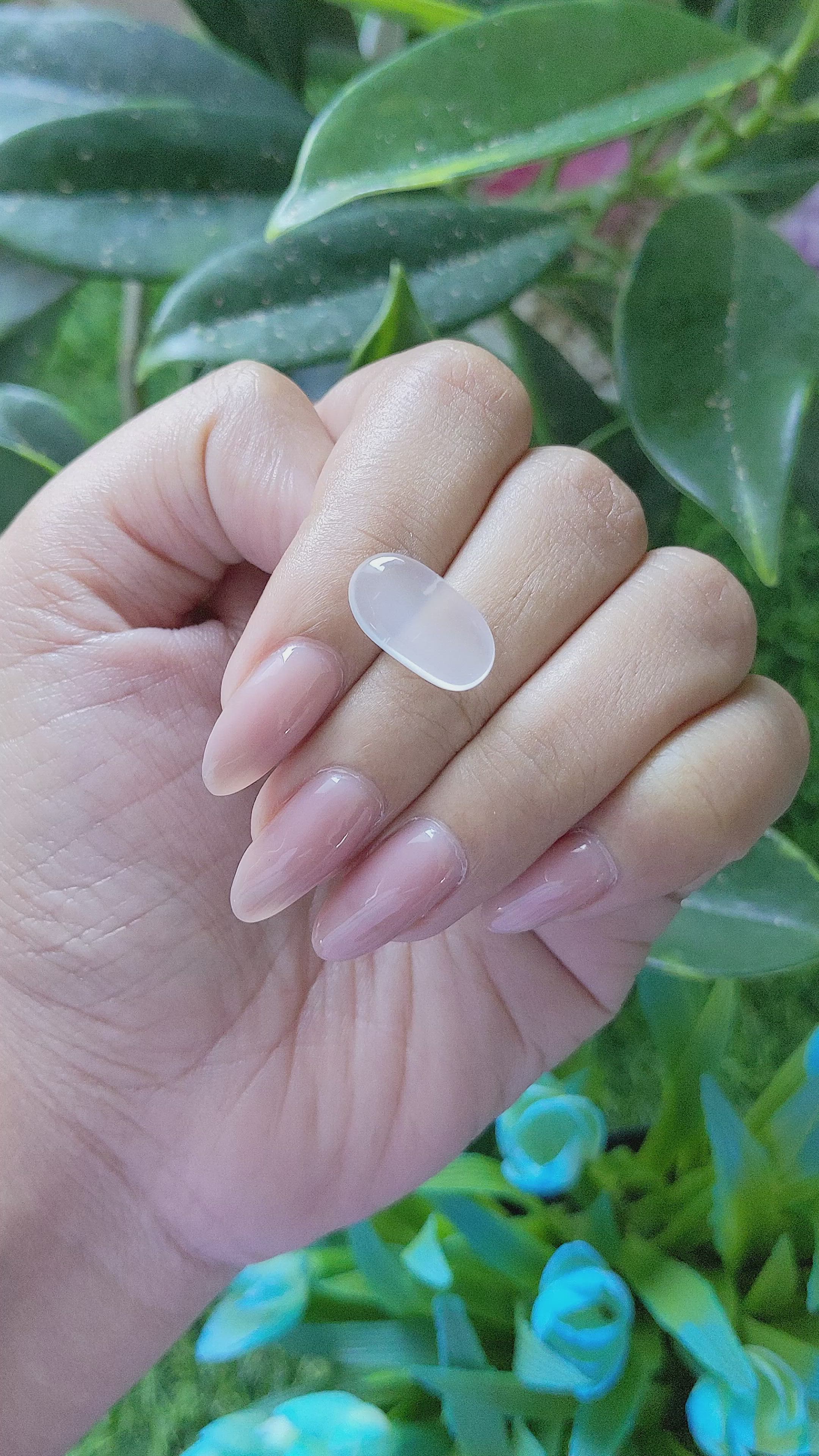 4.83 Ct. Cabochon Moonstone from Ceylon (Sri Lanka) Size Video