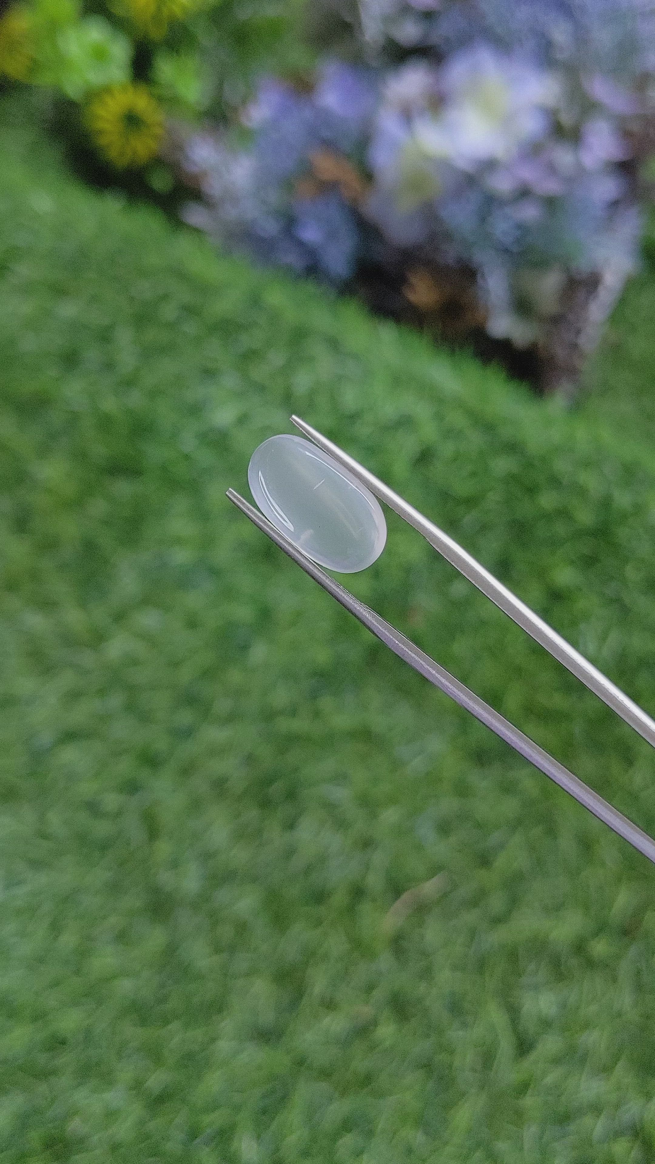 4.83 Ct. Cabochon Moonstone from Ceylon (Sri Lanka) Size Video