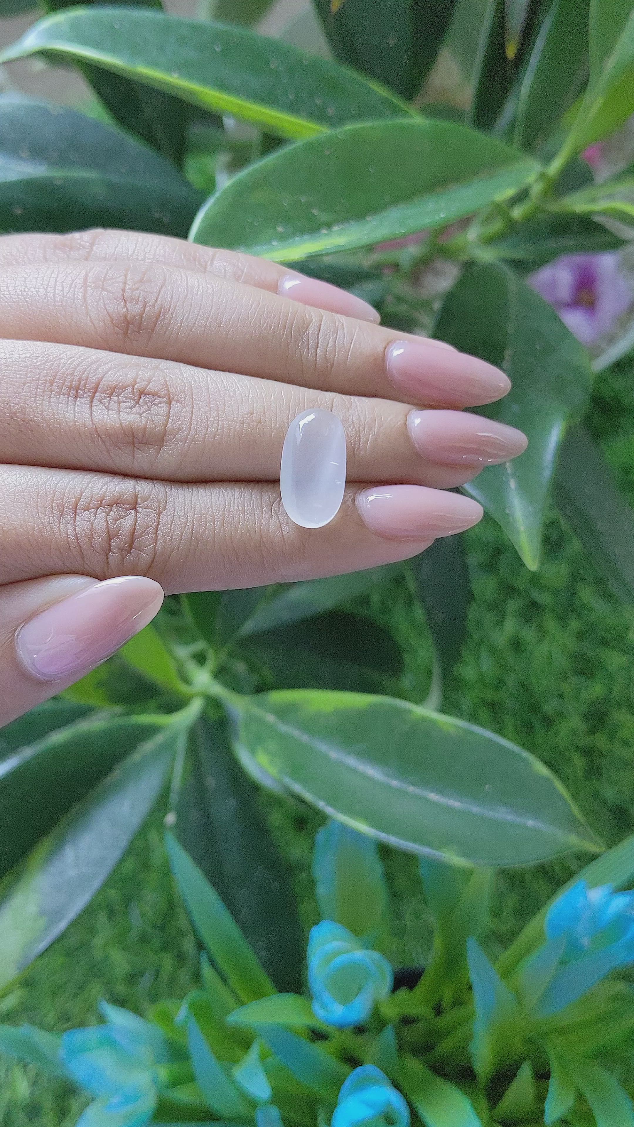 4.83 Ct. Cabochon Moonstone from Ceylon (Sri Lanka) Size Video