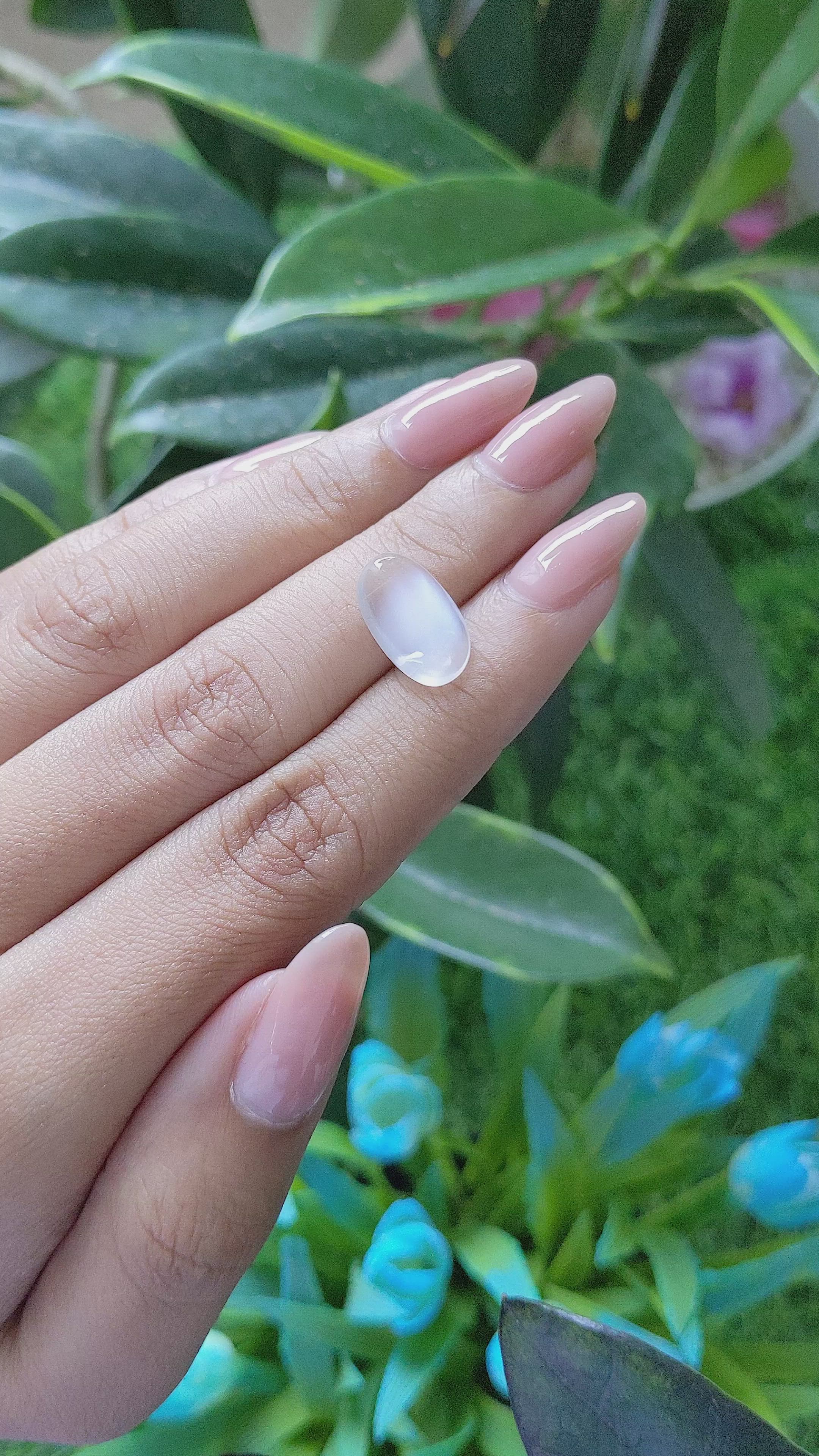 4.04 Ct. Cabochon Moonstone from Ceylon (Sri Lanka) Size Video