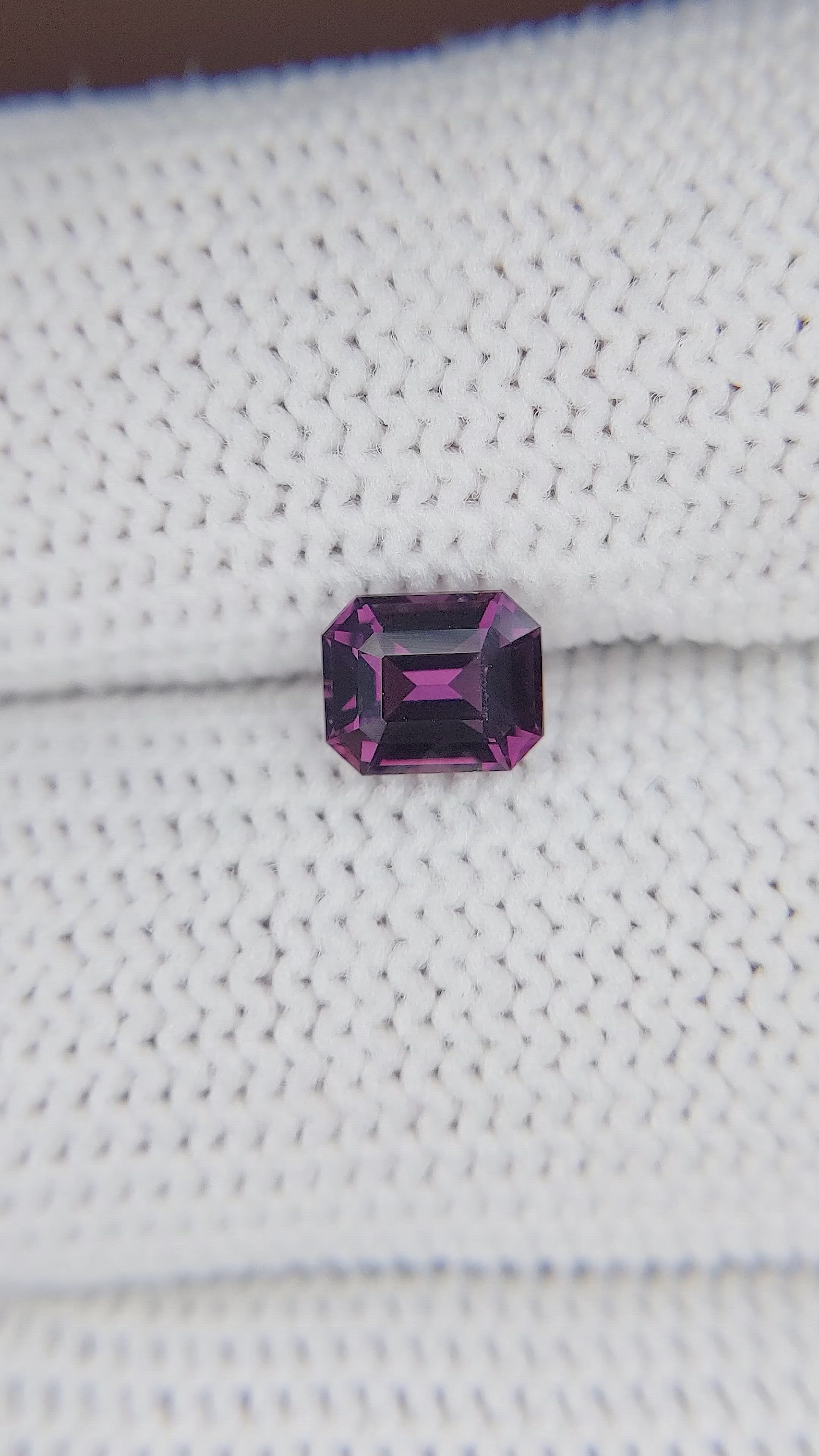 1.05 Ct. Spinel from Ceylon (Sri Lanka) Size Video