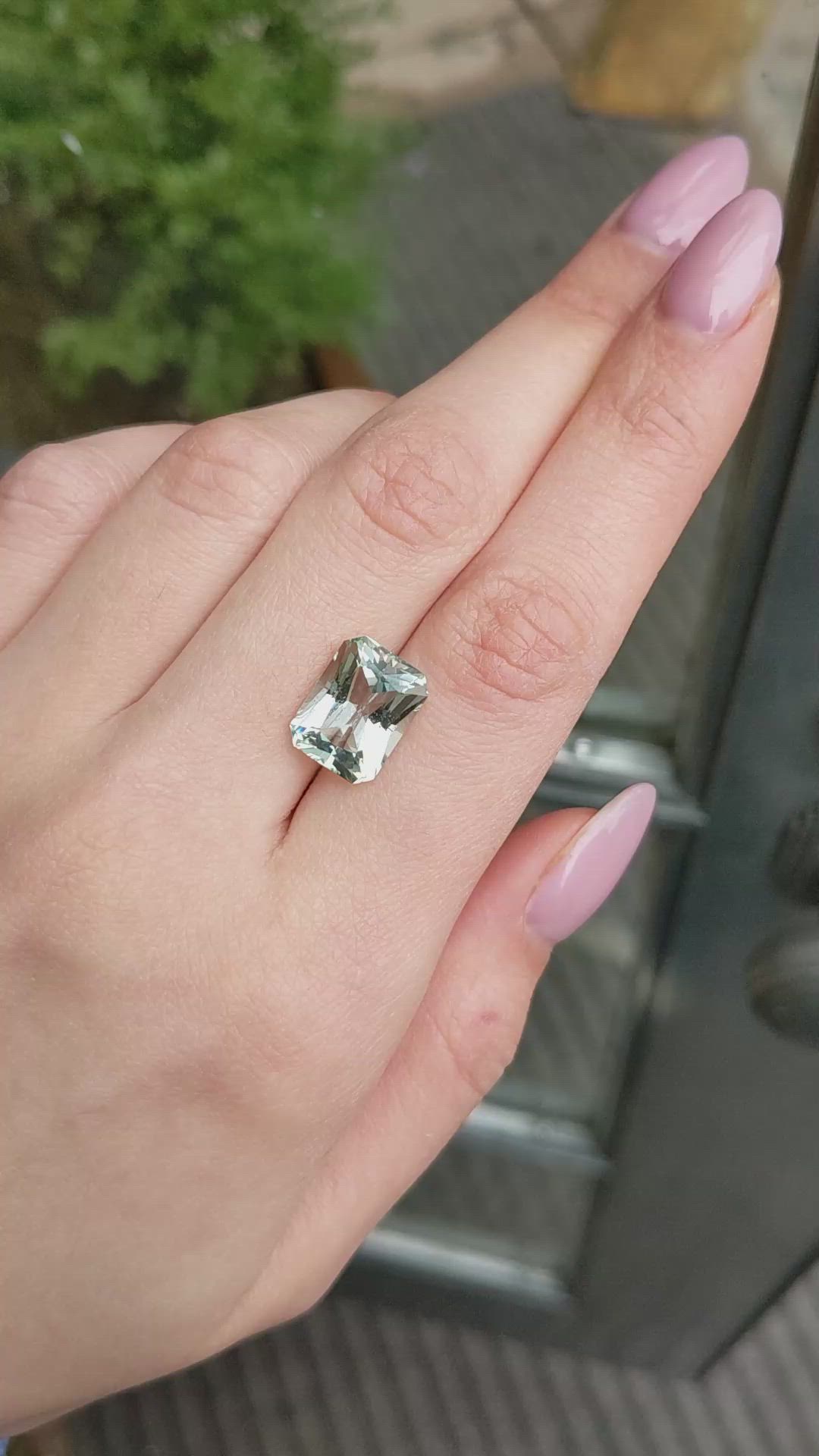 6.18 Ct. Beryl from Ceylon (Sri Lanka) Size Video