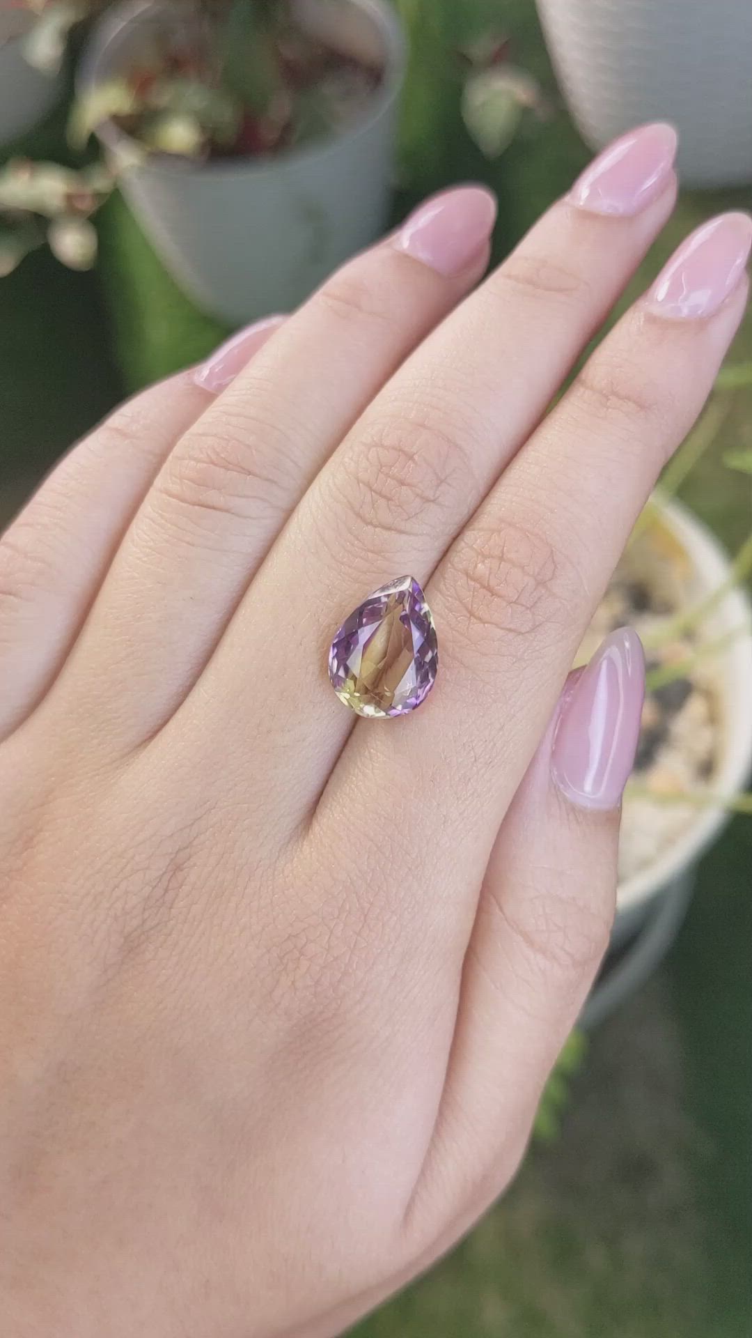 6.05 Ct. Ametrine from Ceylon (Sri Lanka) Size Video