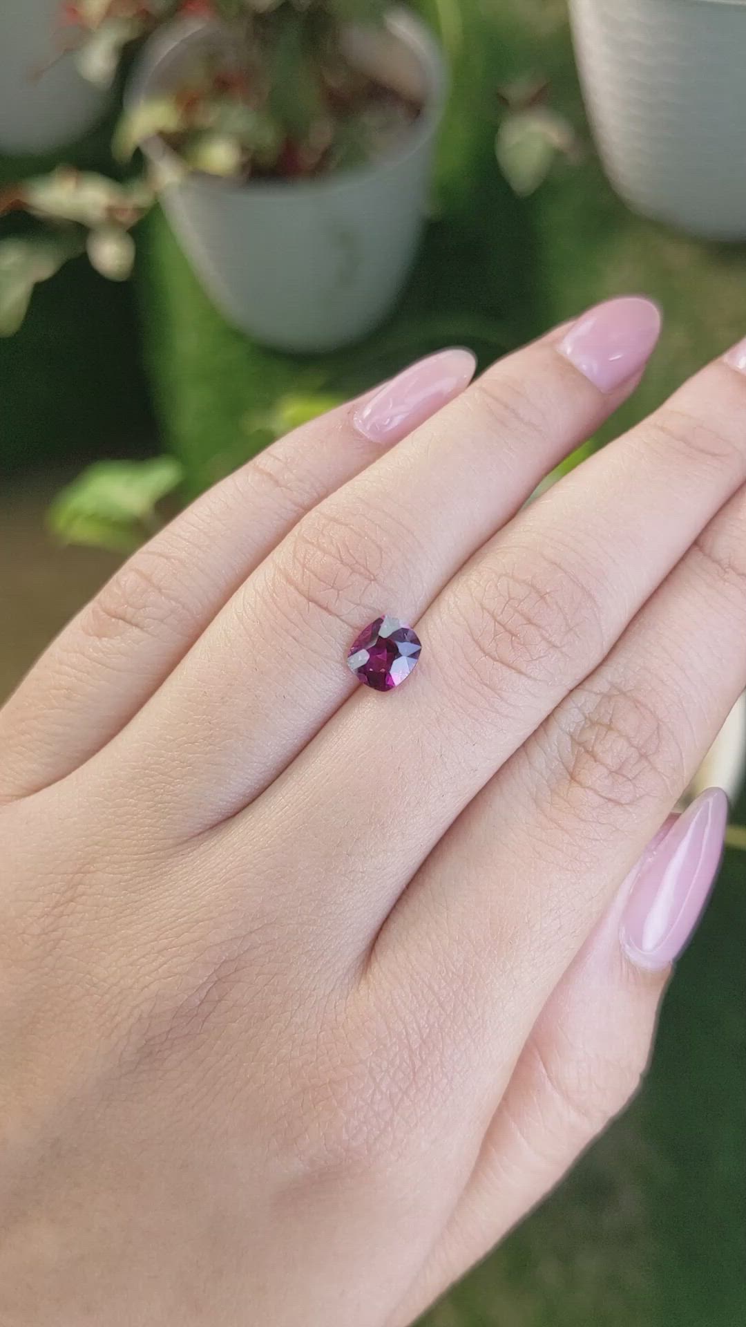 1.29 Ct. Rhodolite Garnet from Ceylon (Sri Lanka) Size Video