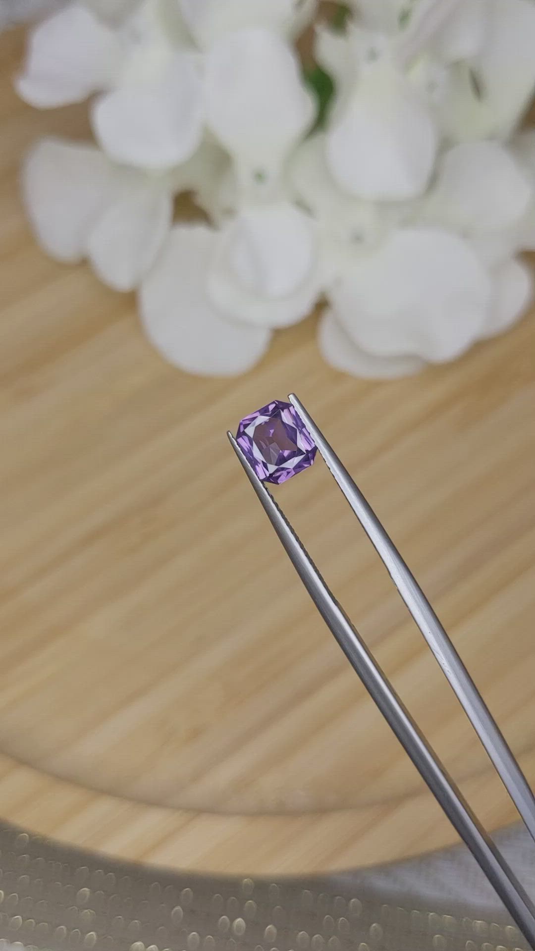 1.34 Ct. Spinel from Ceylon (Sri Lanka) Size Video