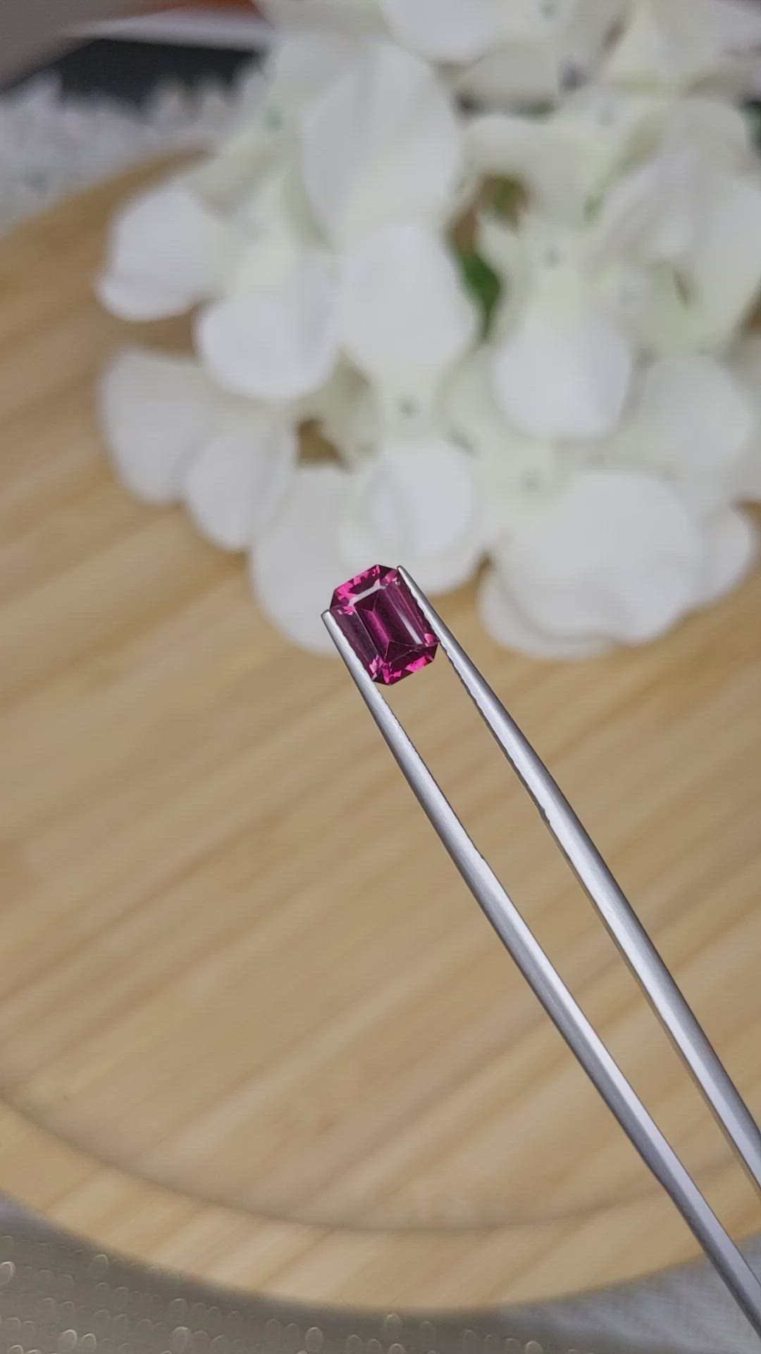 1.36 Ct. Rhodolite Garnet from Ceylon (Sri Lanka) Size Video