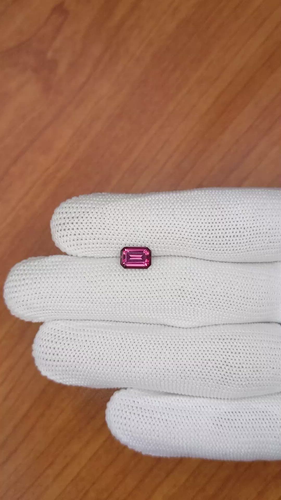 1.36 Ct. Rhodolite Garnet from Ceylon (Sri Lanka) Size Video