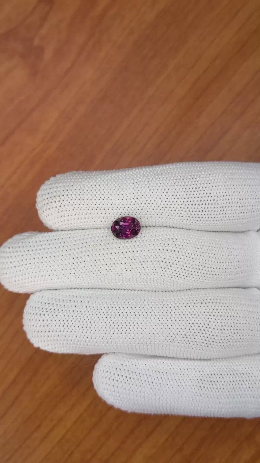 1.60 Ct. Spinel from Ceylon (Sri Lanka) Size Video