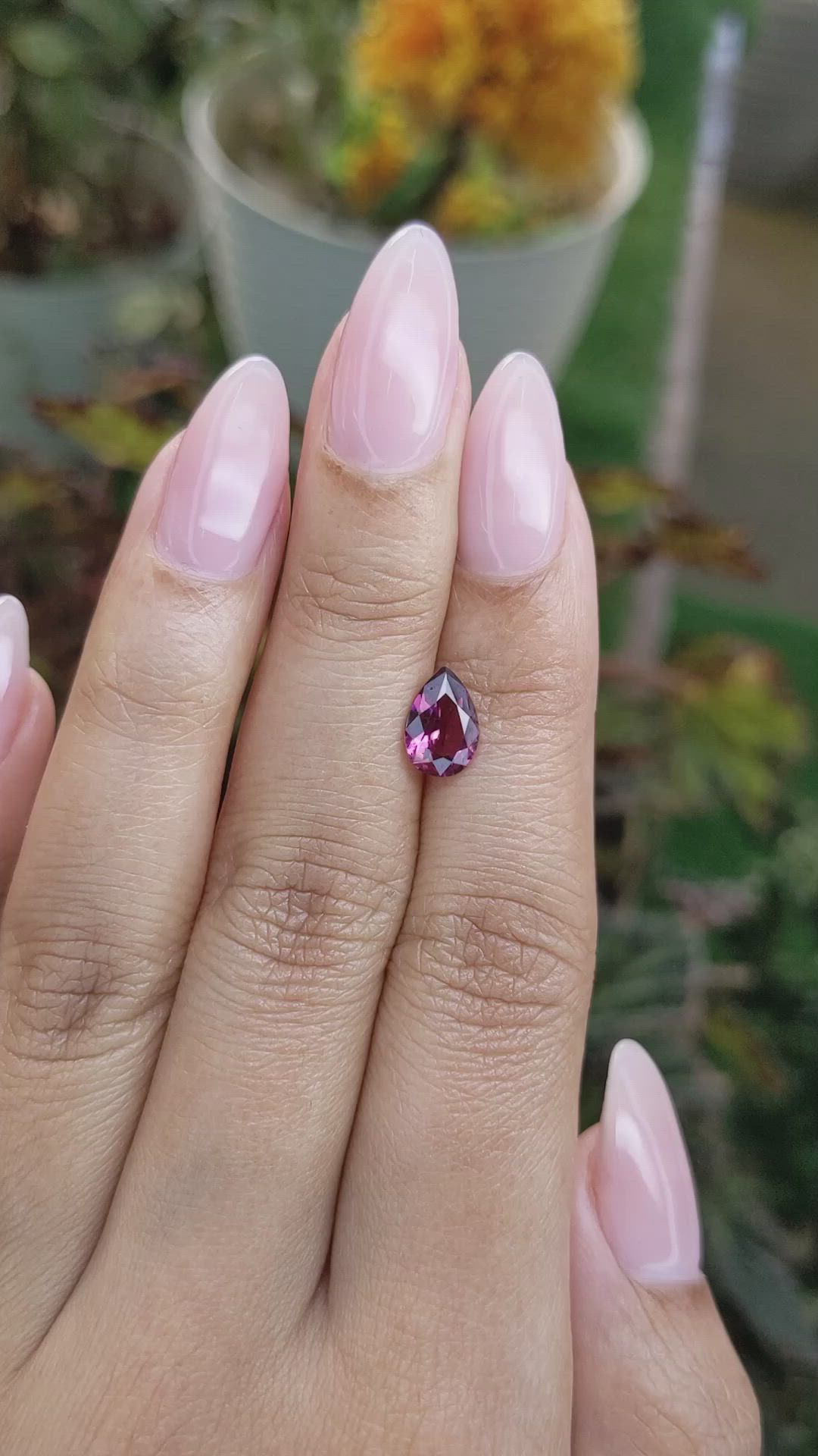 1.27 Ct. Garnet from Ceylon (Sri Lanka) Size Video