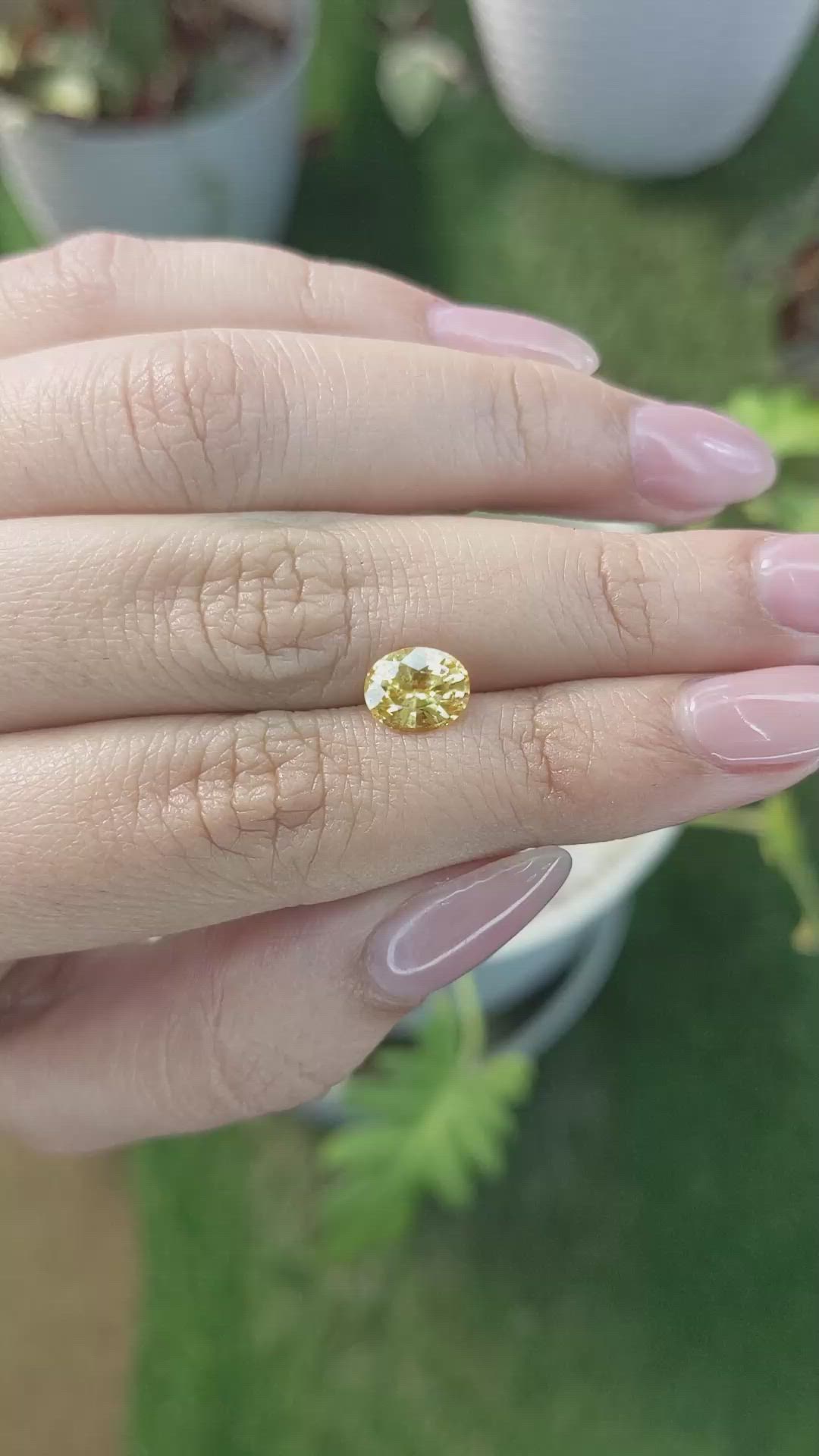 2.15 Ct. Zircon from Ceylon (Sri Lanka) Size Video