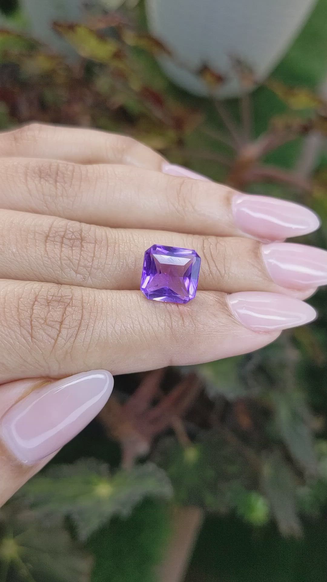 4.67 Ct. Amethyst from Ceylon (Sri Lanka) Size Video