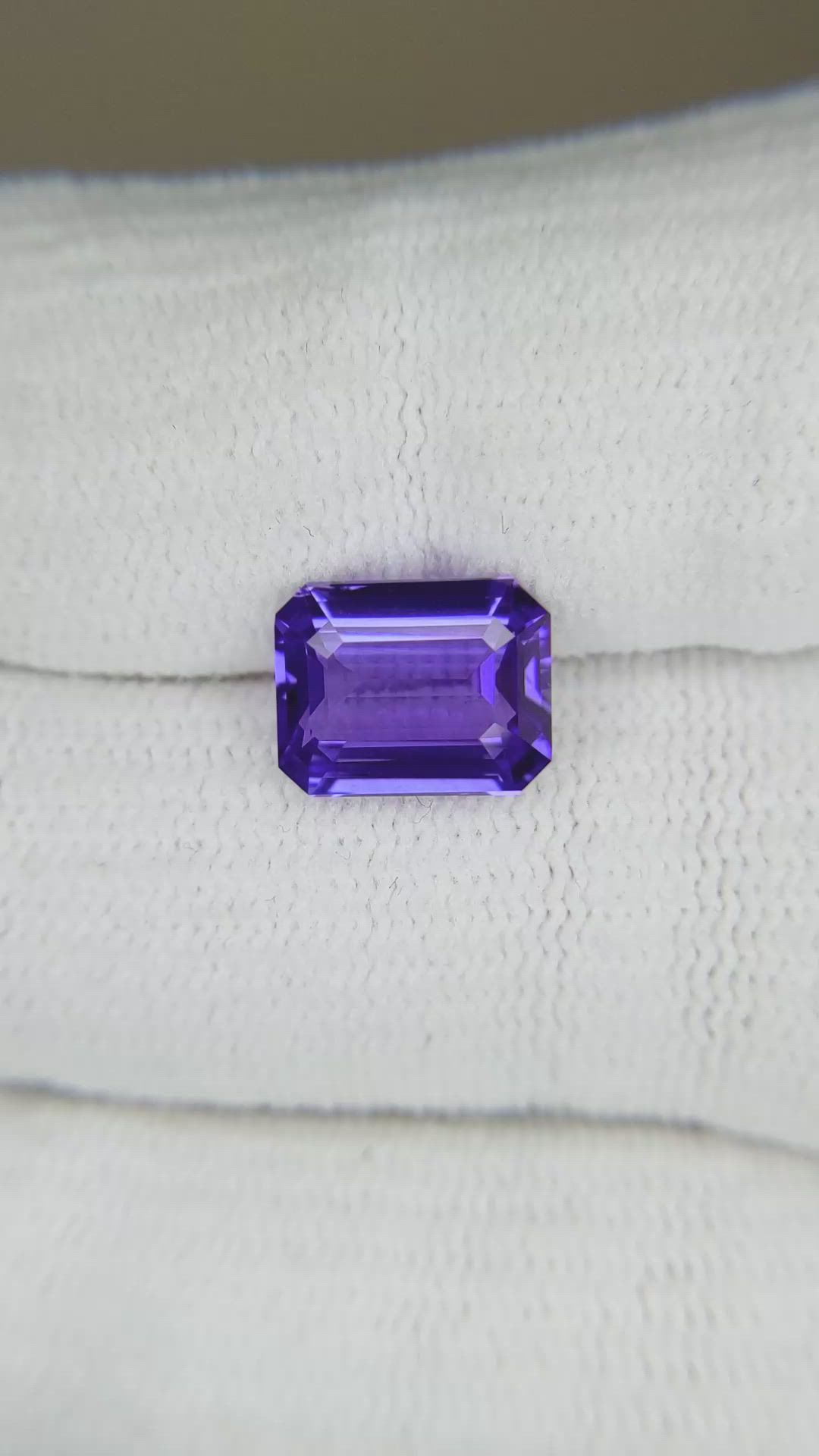 3.15 Ct. Violet Tanzanite from Tanzania Size Video