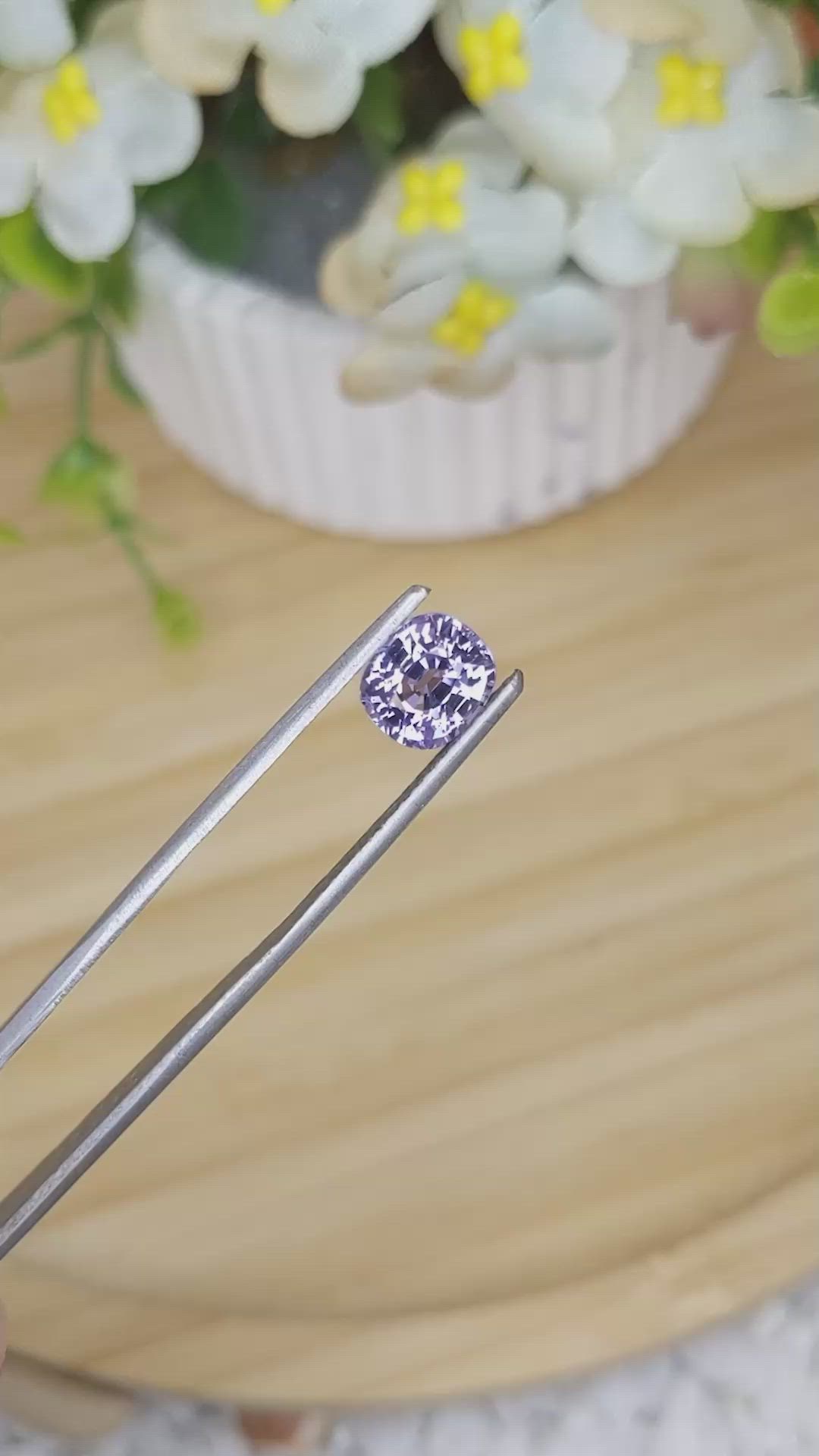 2.31 Ct. Spinel from Ceylon (Sri Lanka) Size Video