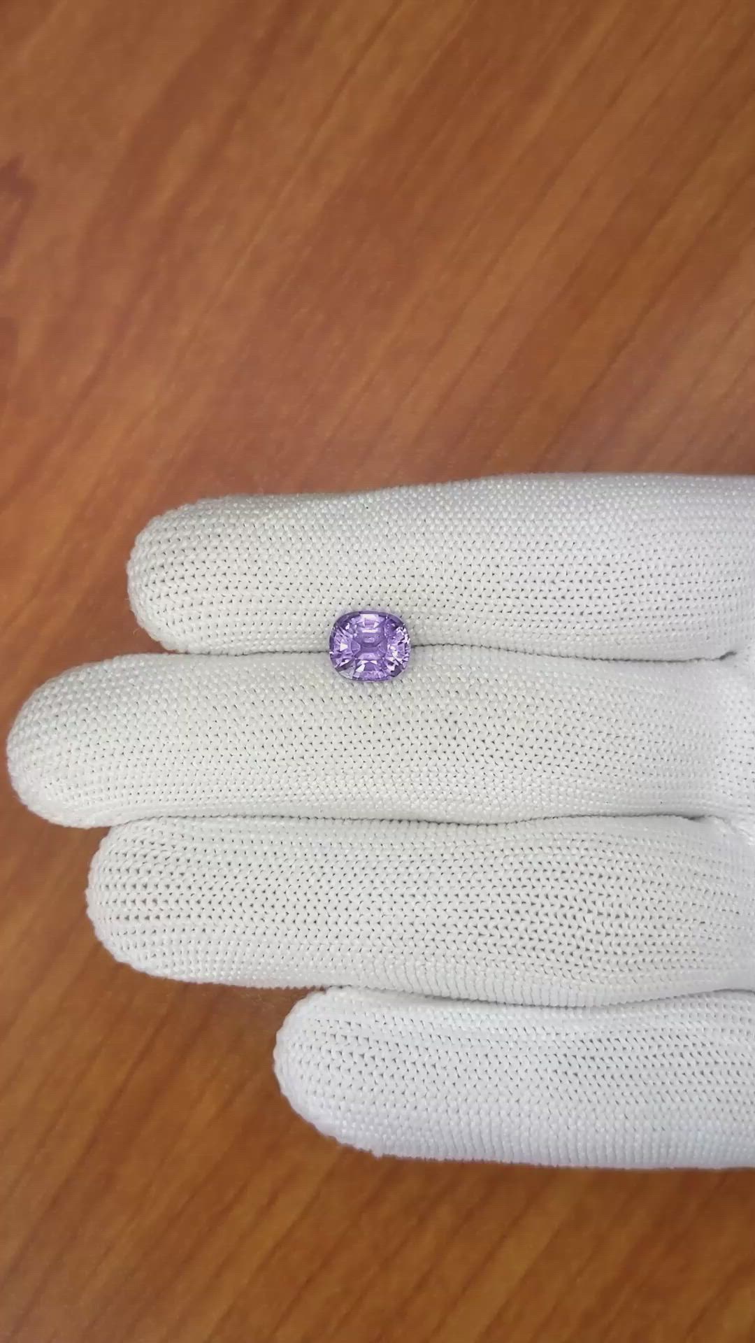 2.31 Ct. Spinel from Ceylon (Sri Lanka) Size Video