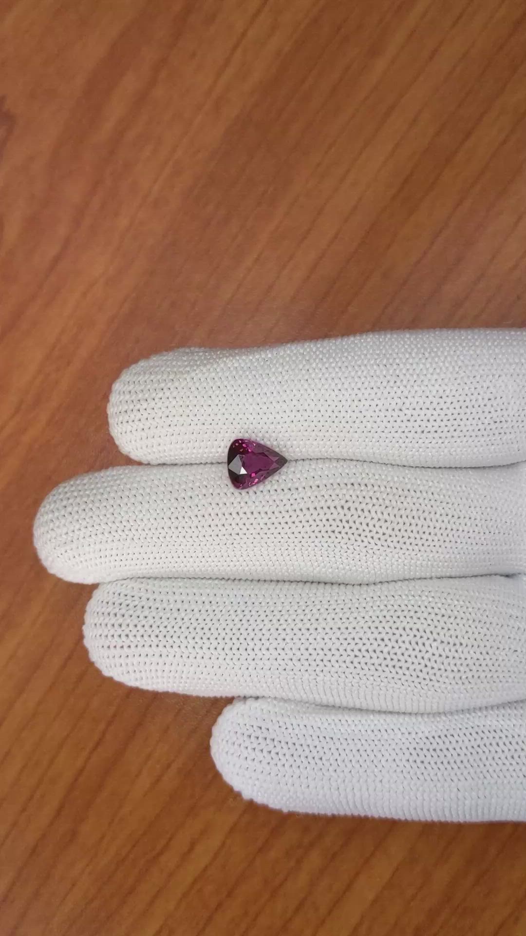 1.73 Ct. Spinel from Ceylon (Sri Lanka) Size Video