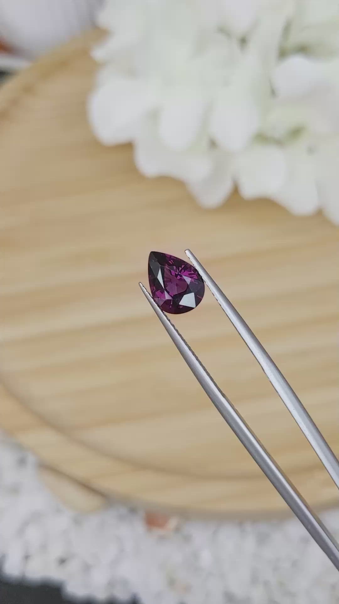2.35 Ct. Spinel from Ceylon (Sri Lanka) Size Video