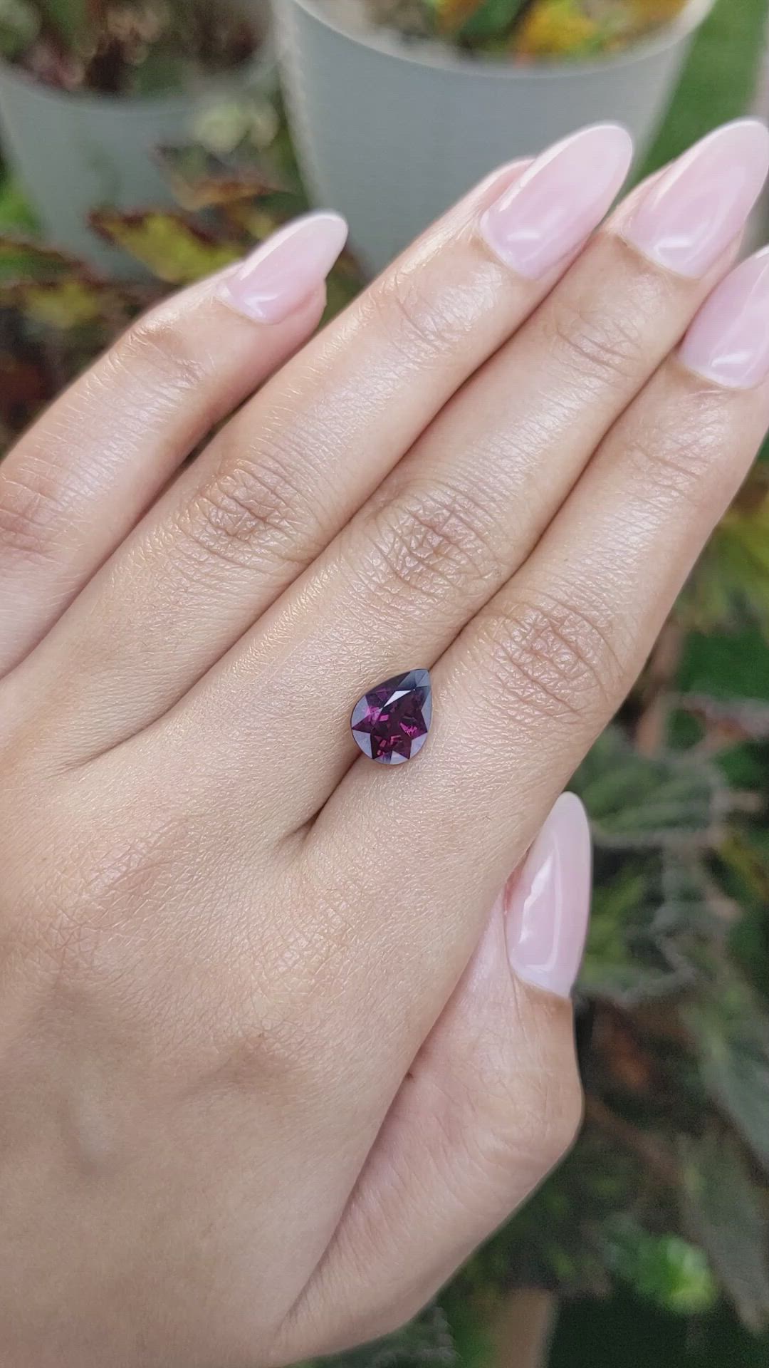 2.35 Ct. Spinel from Ceylon (Sri Lanka) Size Video