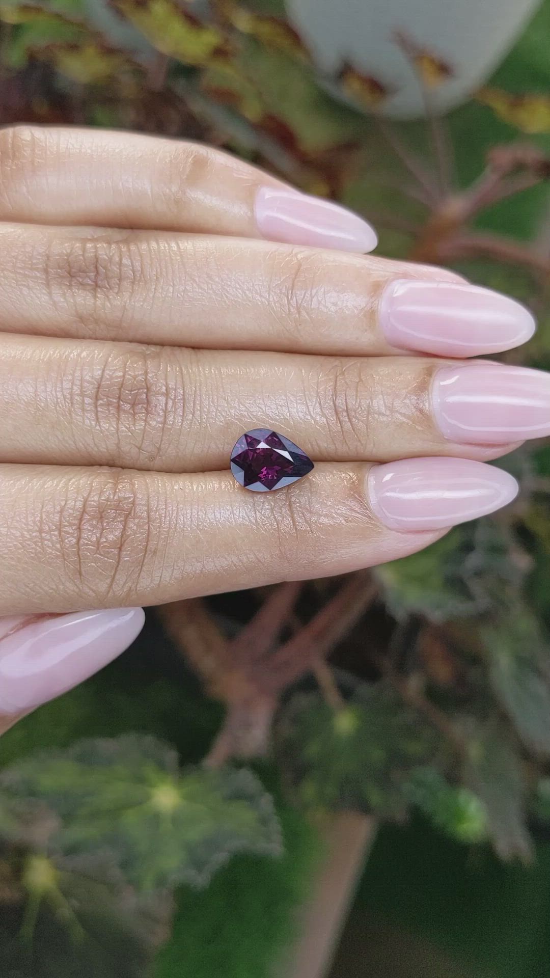2.35 Ct. Spinel from Ceylon (Sri Lanka) Size Video