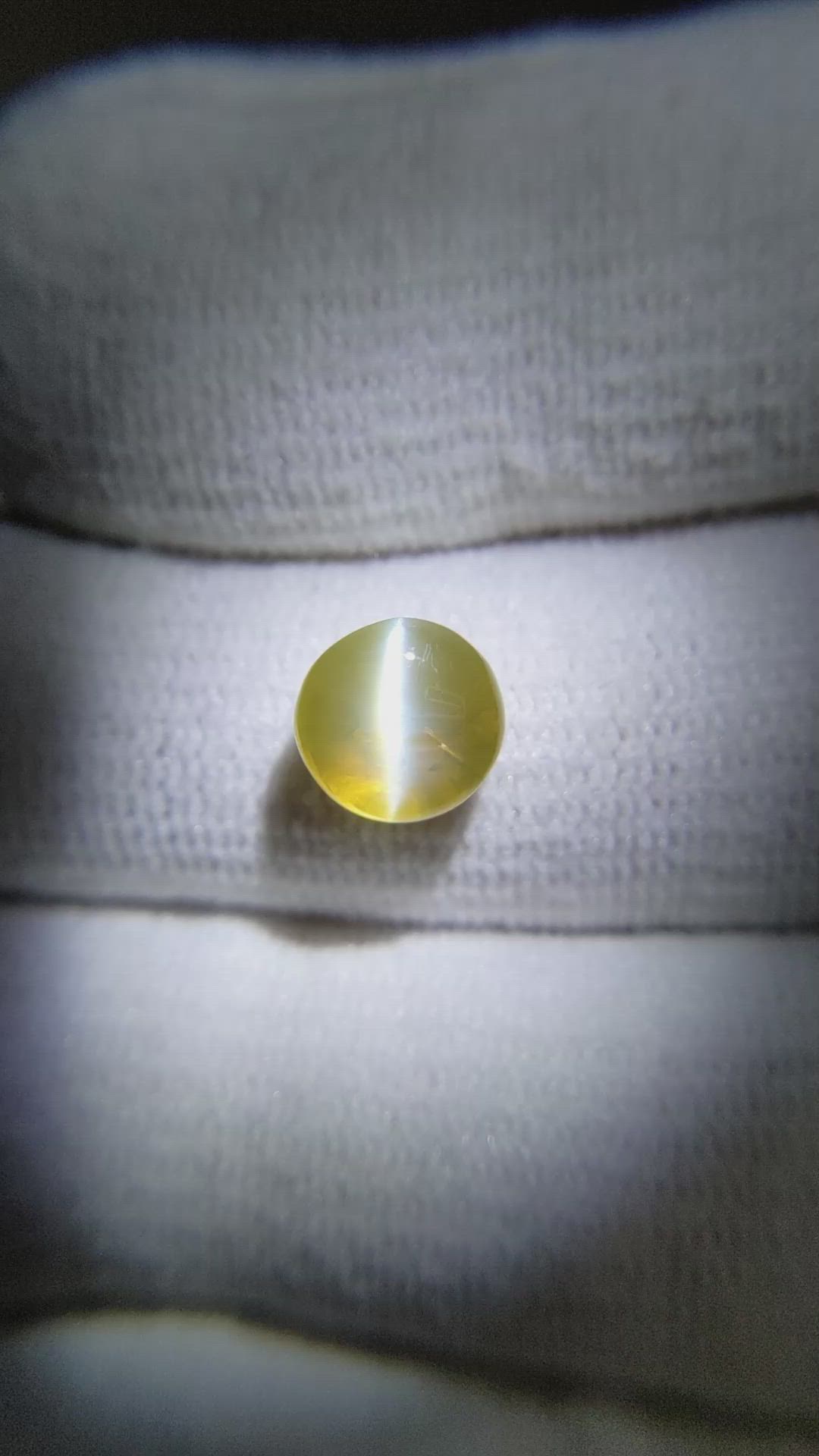 3.05 Ct. Cabochon Chrysoberyl from Ceylon (Sri Lanka) Size Video