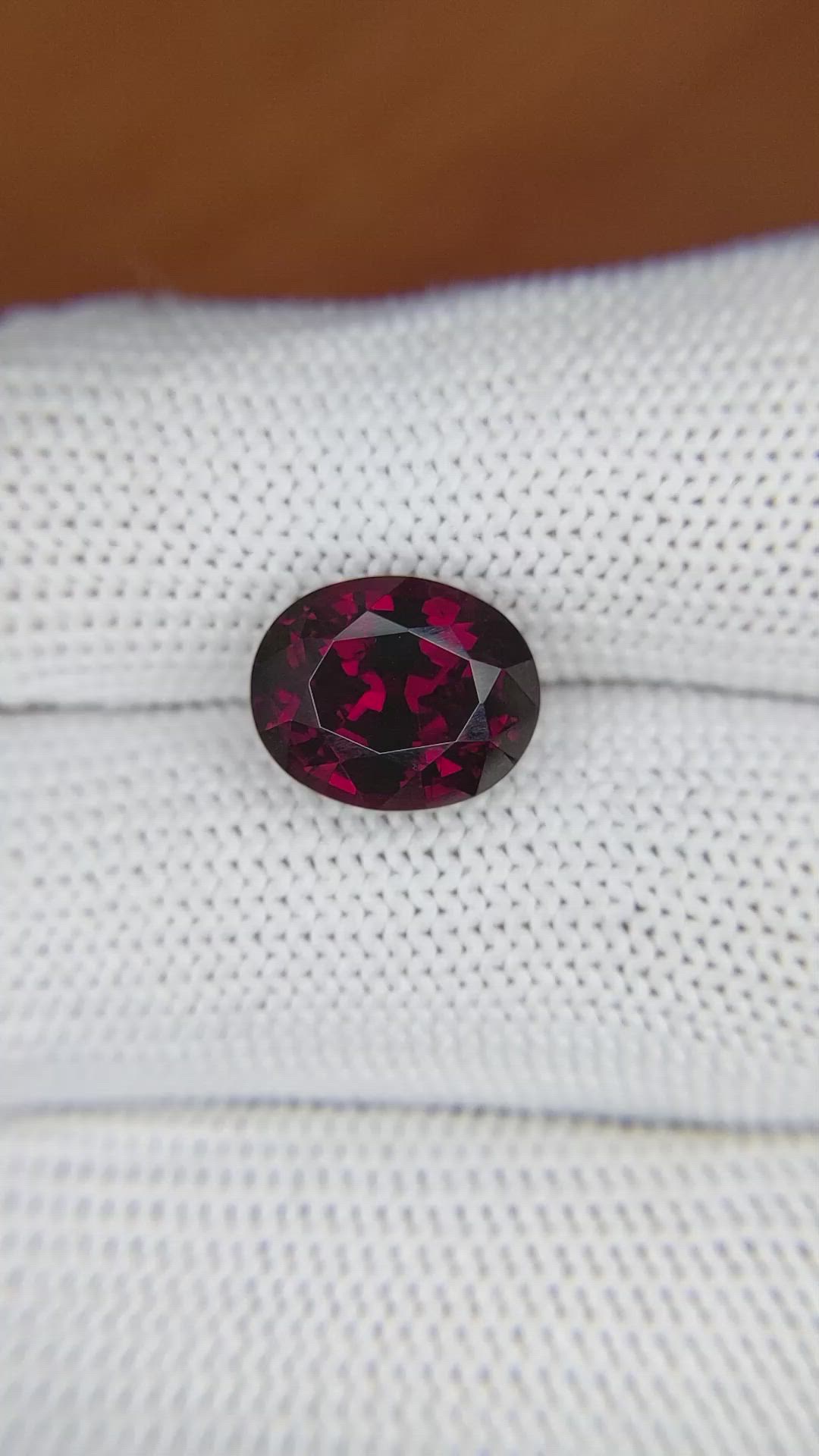5.68 Ct. Red Garnet from Ceylon (Sri Lanka) Size Video