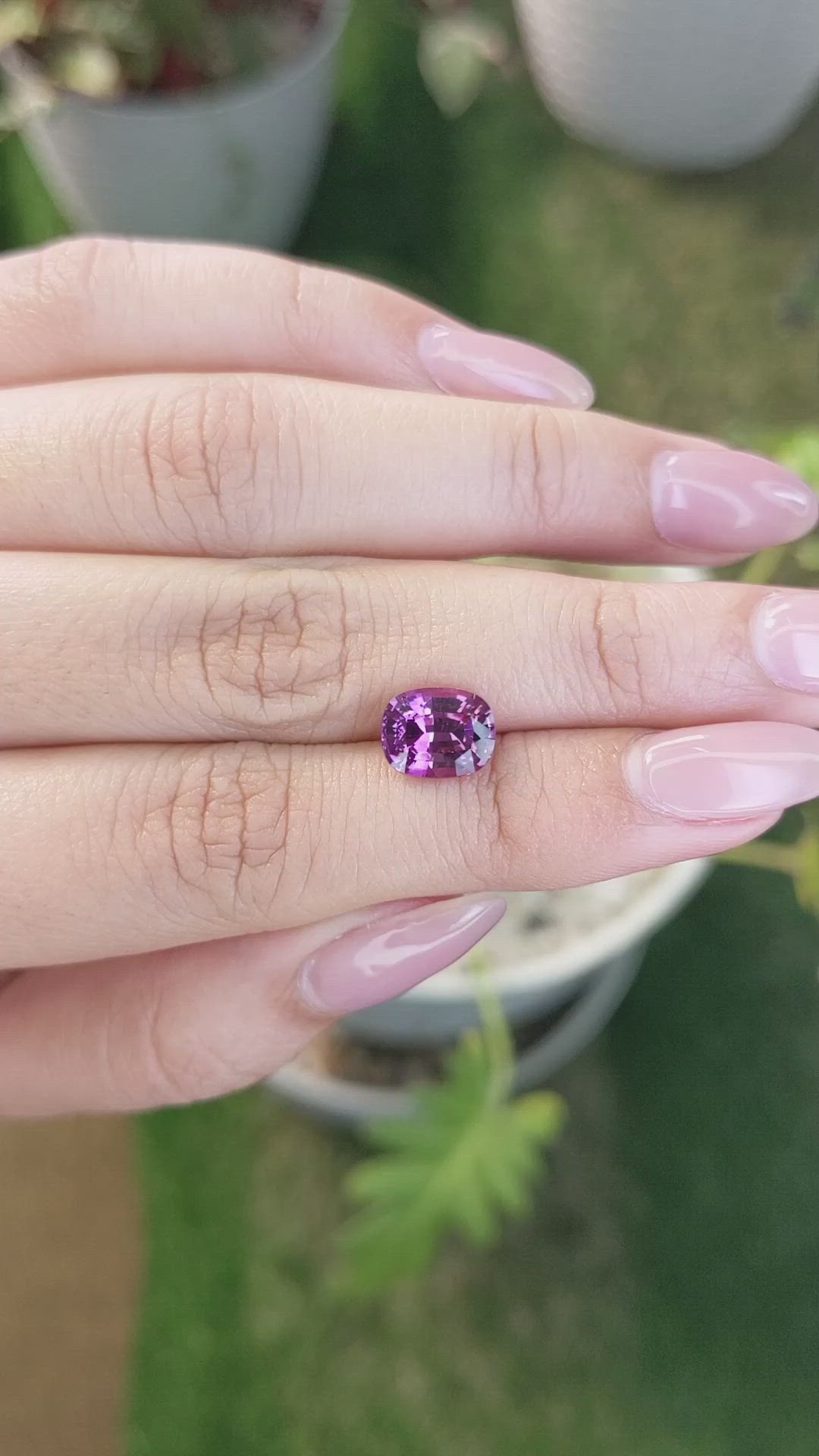 2.86 Ct. Pinkish Purple Rhodolite Garnet from Ceylon (Sri Lanka) Size Video