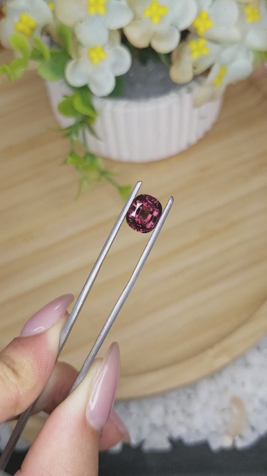 3.06 Ct. Reddish Brown Garnet from Ceylon (Sri Lanka) Size Video