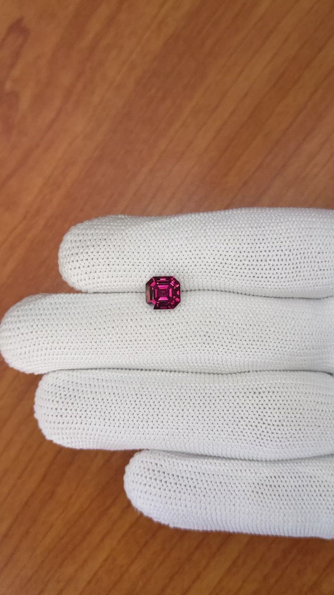 2.16 Ct. Purplish Red Rhodolite Garnet from Ceylon (Sri Lanka) Size Video
