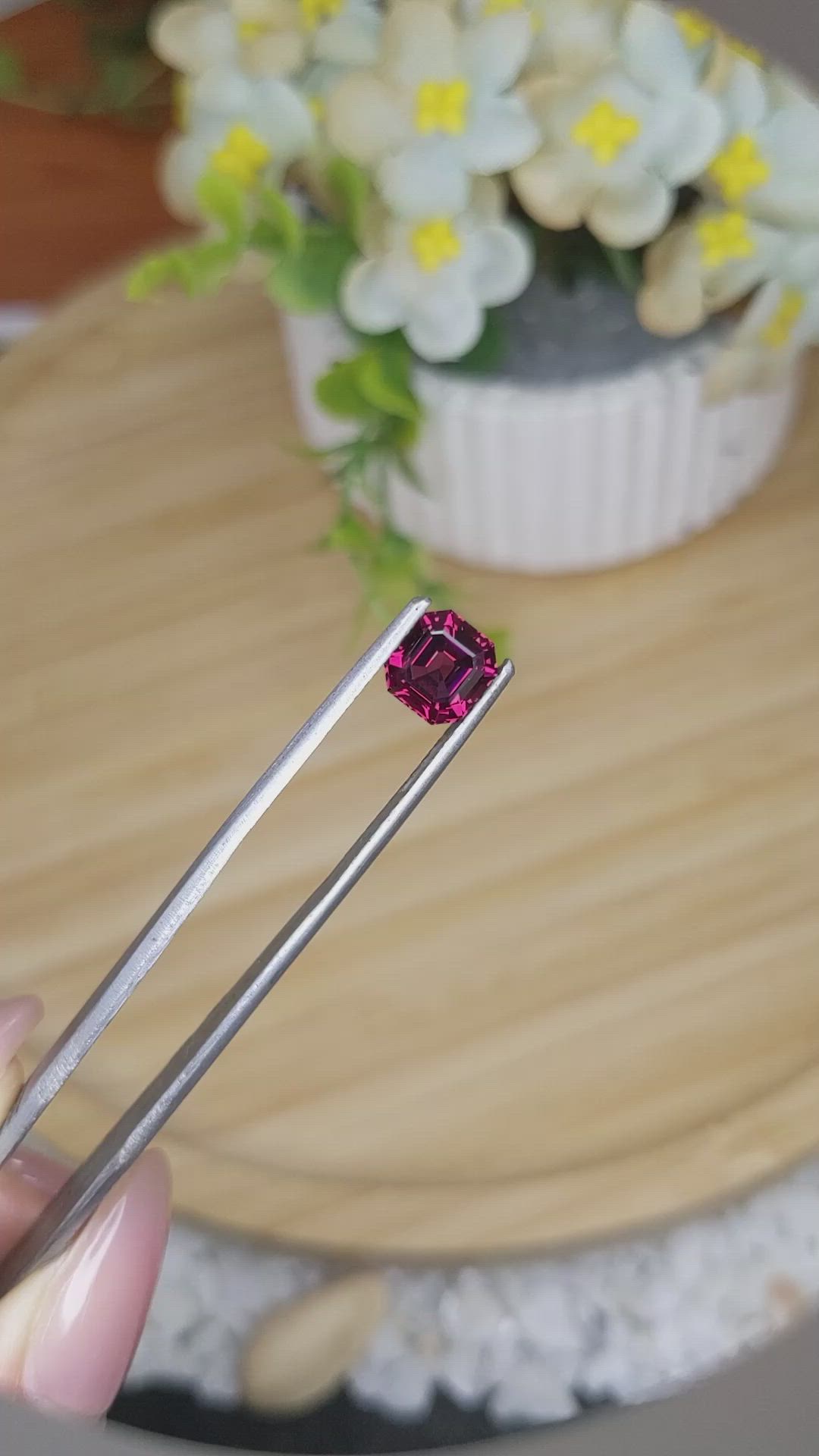 2.16 Ct. Purplish Red Rhodolite Garnet from Ceylon (Sri Lanka) Size Video