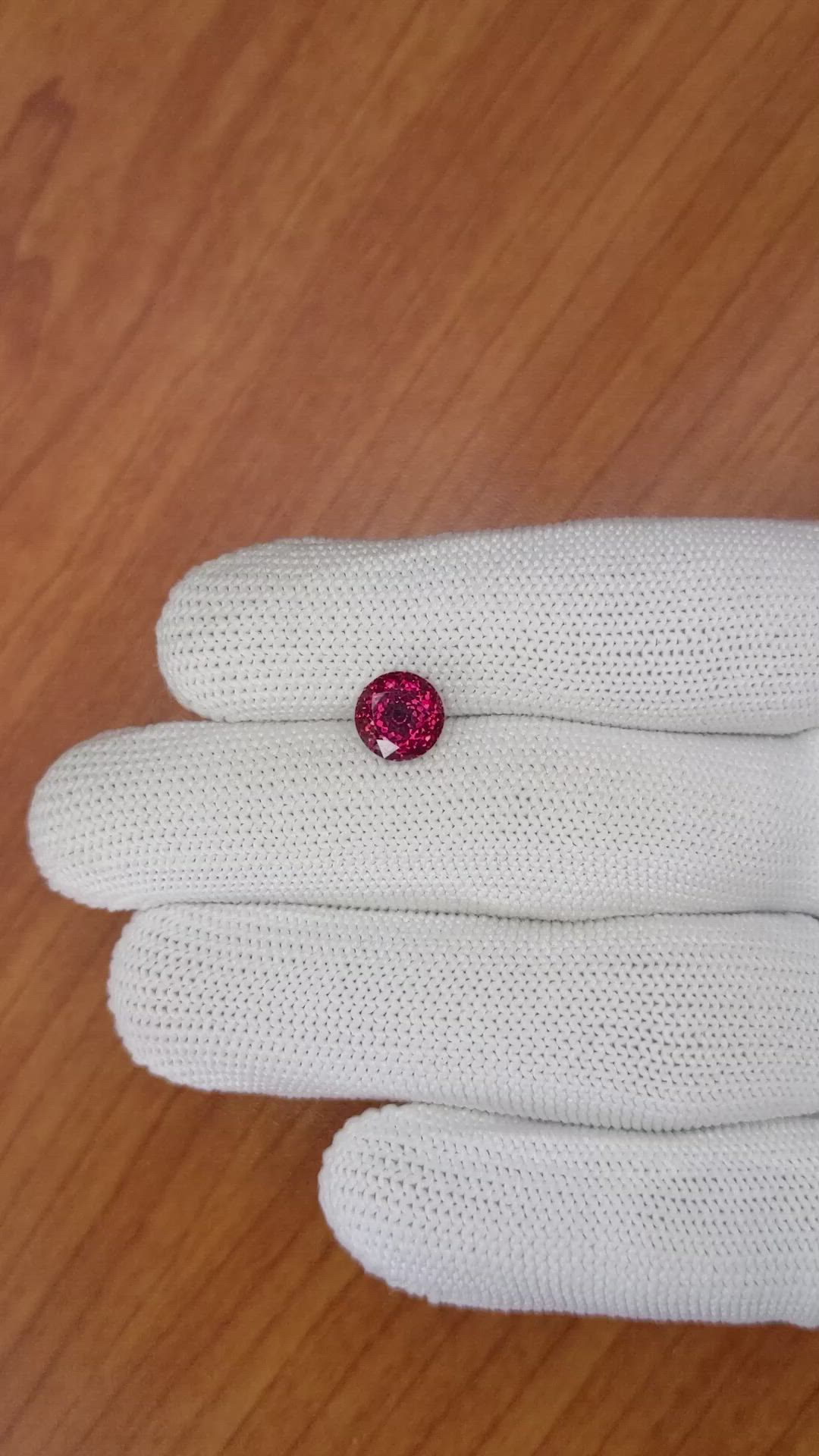 2.49 Ct. Red Rhodolite Garnet from Ceylon (Sri Lanka) Size Video