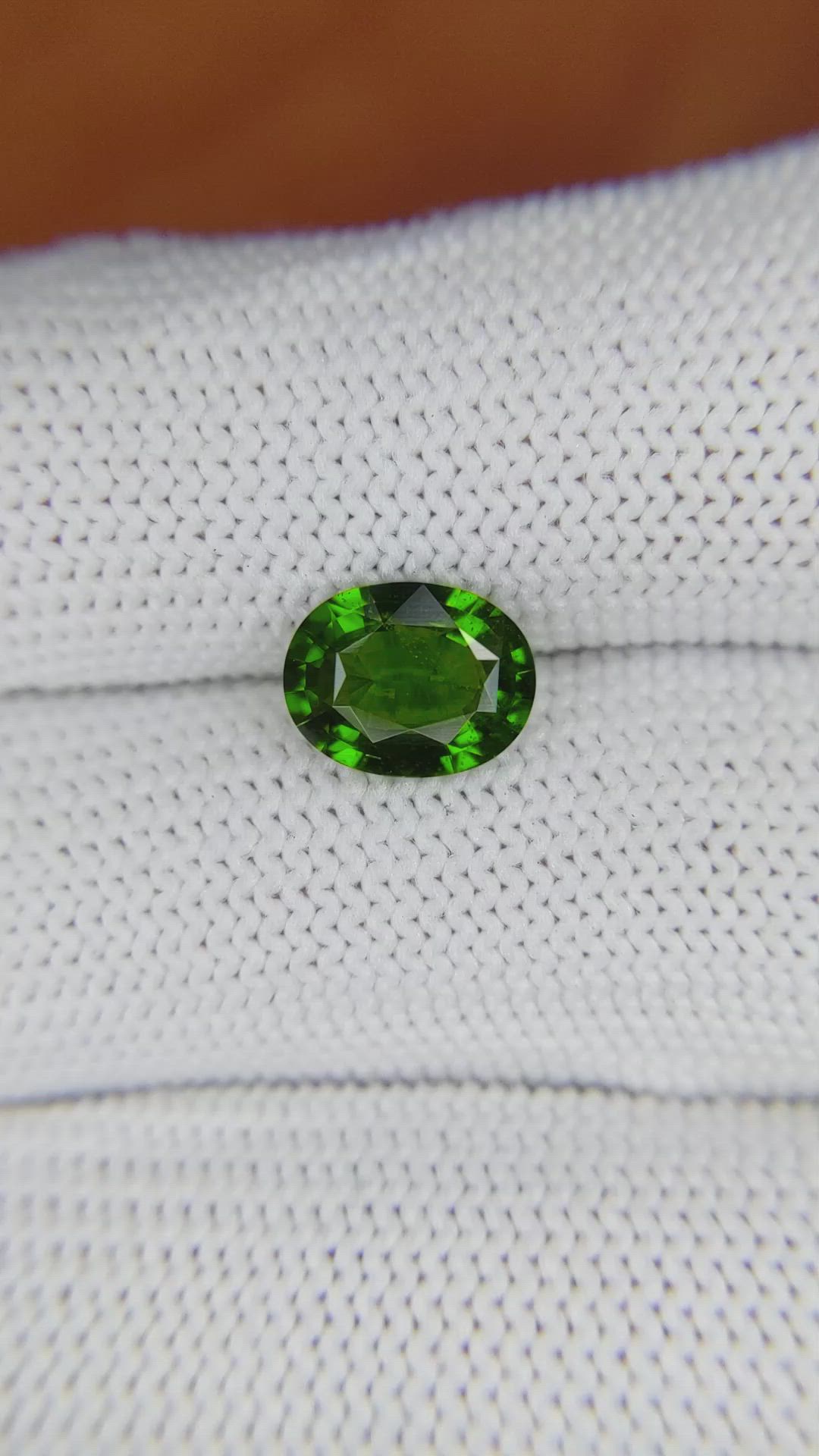 1.67 Ct. Chrome Diopside from Brazil Size Video
