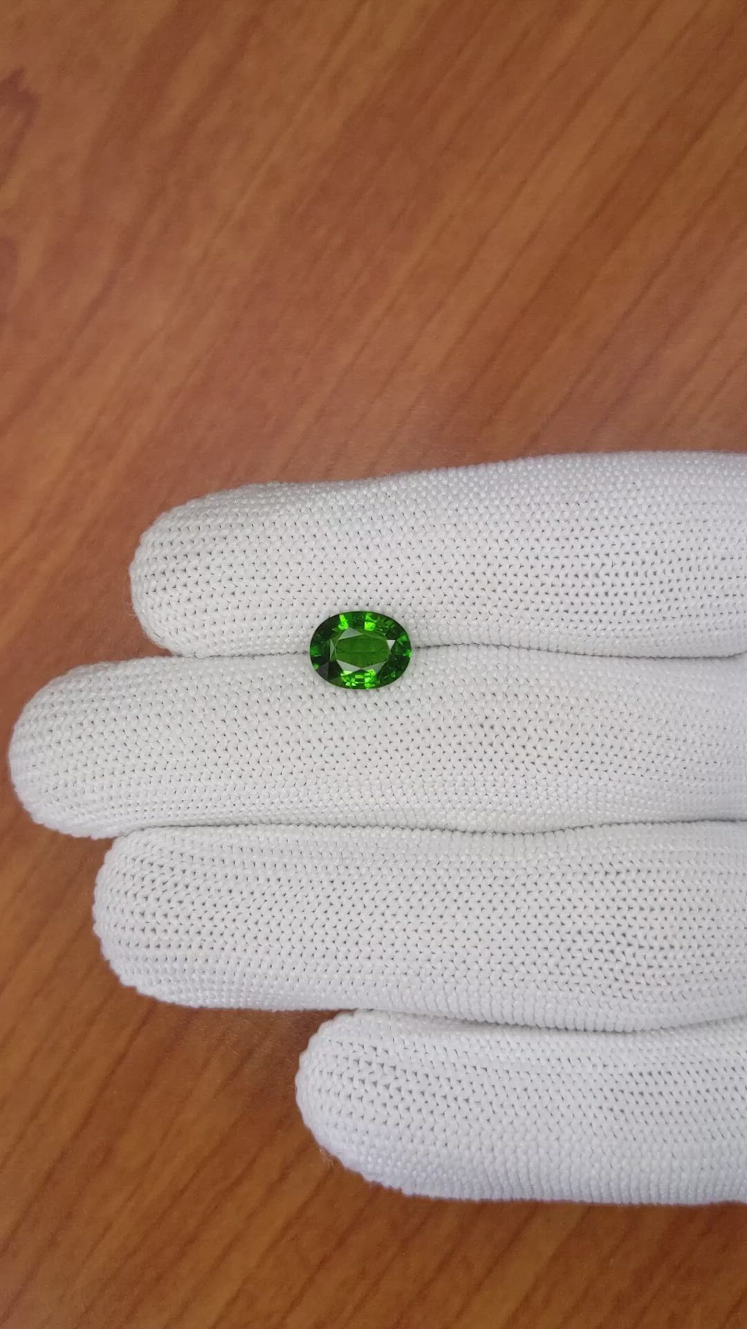 1.67 Ct. Chrome Diopside from Brazil Size Video