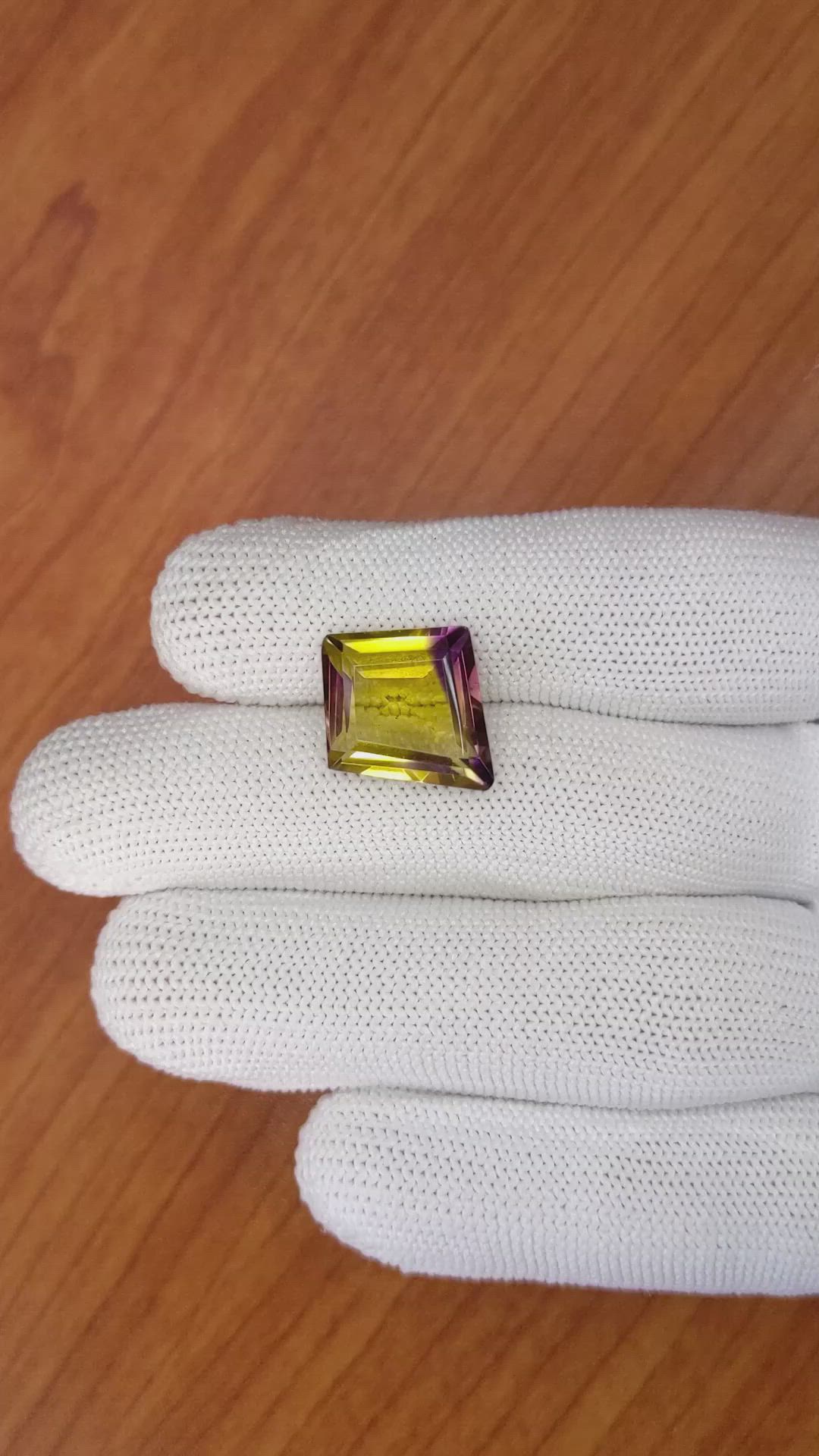 9.90 Ct. Ametrine from Ceylon (Sri Lanka) Size Video