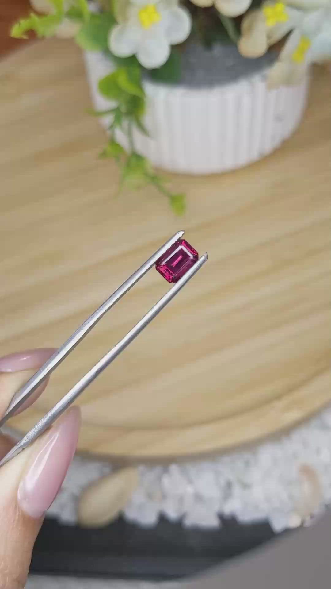 1.48 Ct. Rhodolite Garnet from Ceylon (Sri Lanka) Size Video