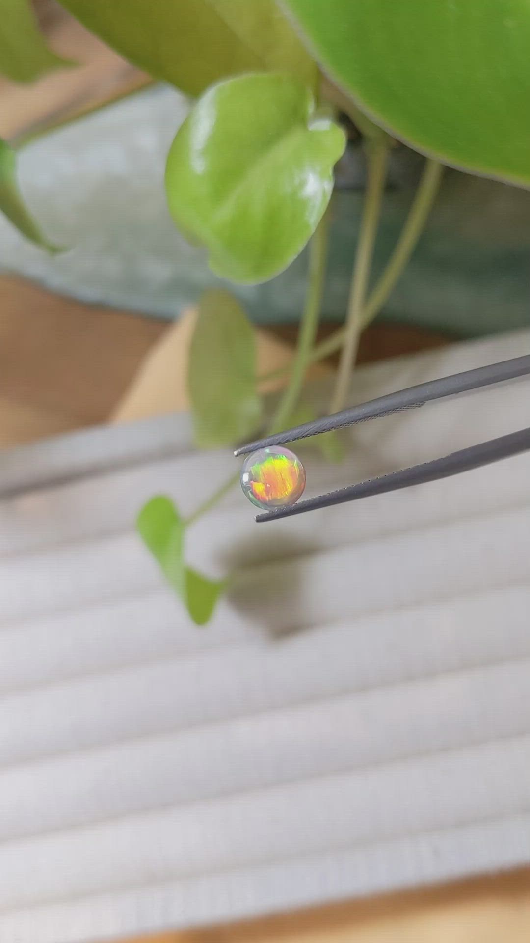 0.48 Ct. Cabochon Crystal/Jelly Opal from Australia Size Video