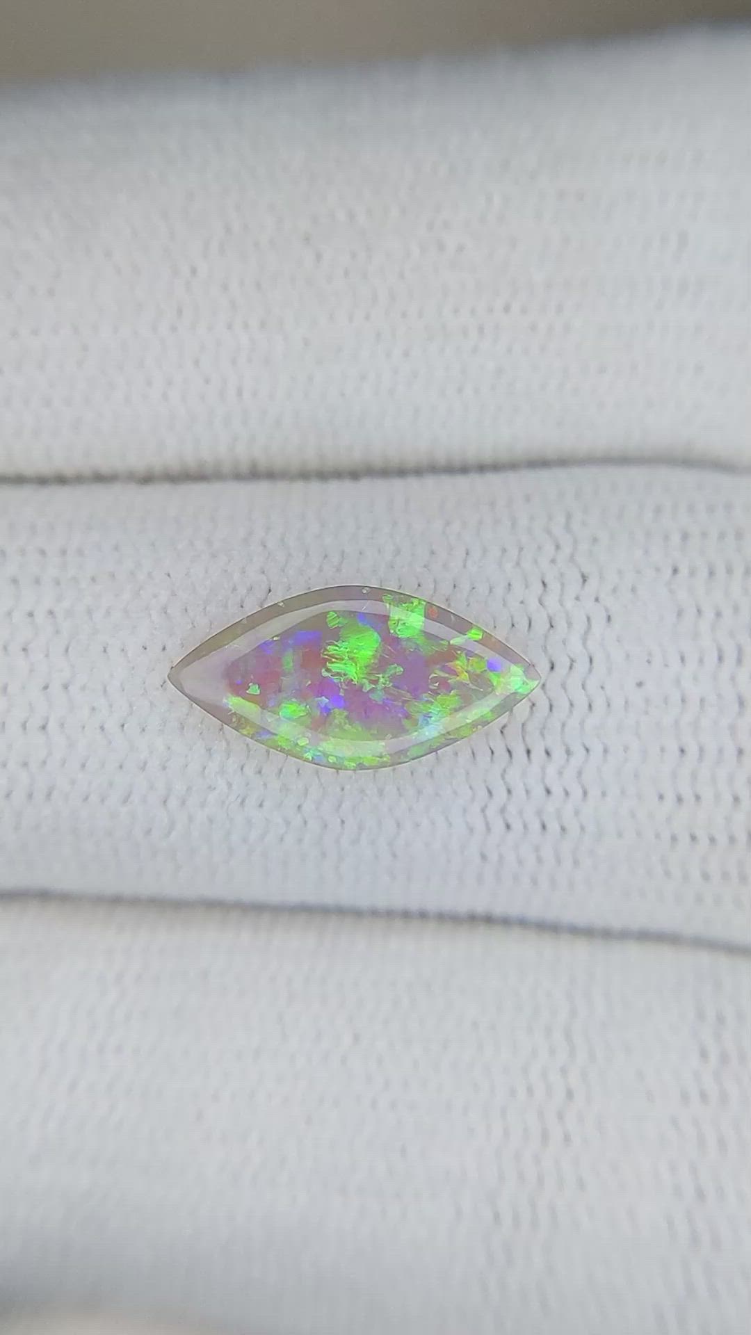 0.69 Ct. Cabochon Crystal/Jelly Opal from Australia Size Video