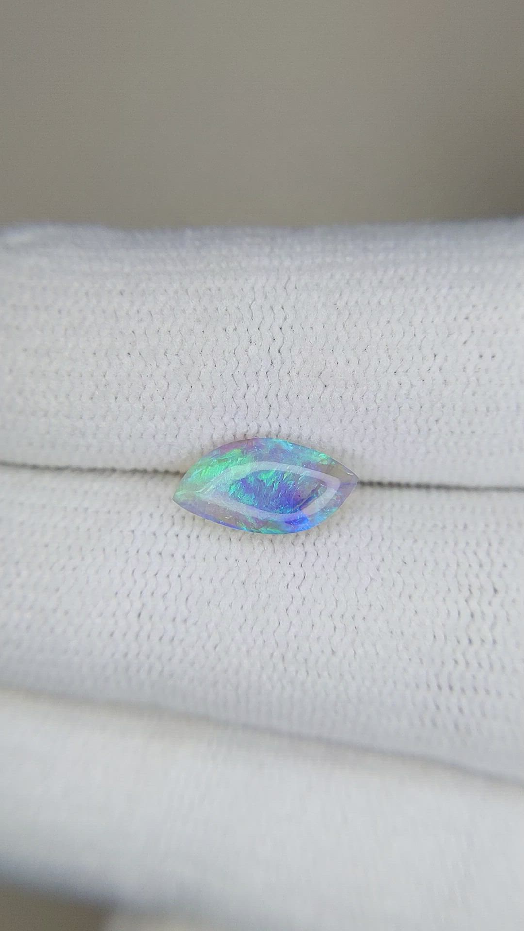 0.83 Ct. Cabochon Crystal/Jelly Opal from Australia Size Video