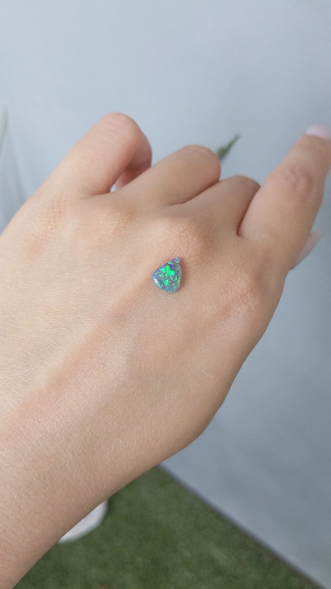 0.81 Ct. Crystal/Jelly Opal from Australia Size Video