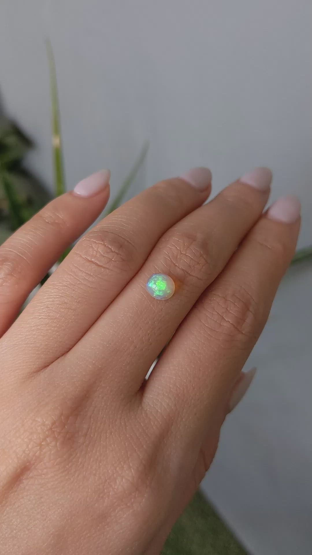 0.98 Ct. Cabochon Crystal/Jelly Opal from Australia Size Video